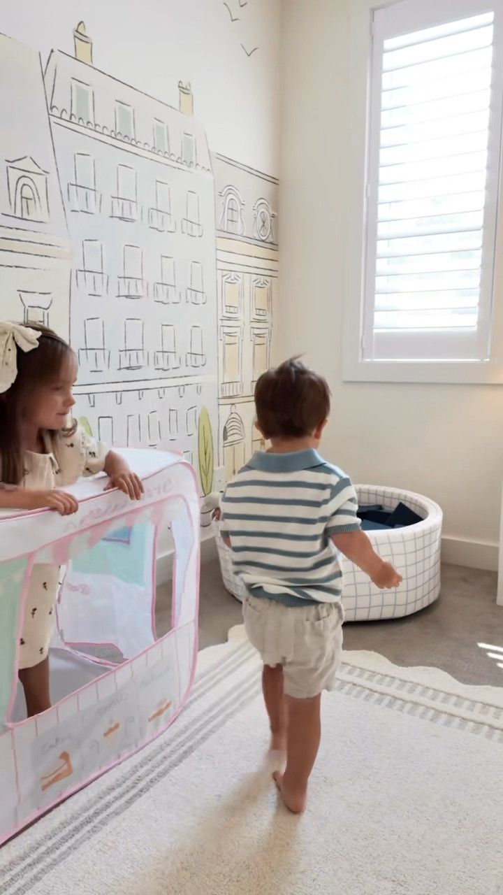 These @Target SMOL pop up and ball pit are so cute! My kids have loved them and have quickly become a favorite activity at our house 👏🏻 I love that they look cute in our toy room too! 

#target #smol #toys #toy #activity #fun #kids #family #playroom #home #mom #momlife

#LTKKids #LTKHome #LTKmomlife