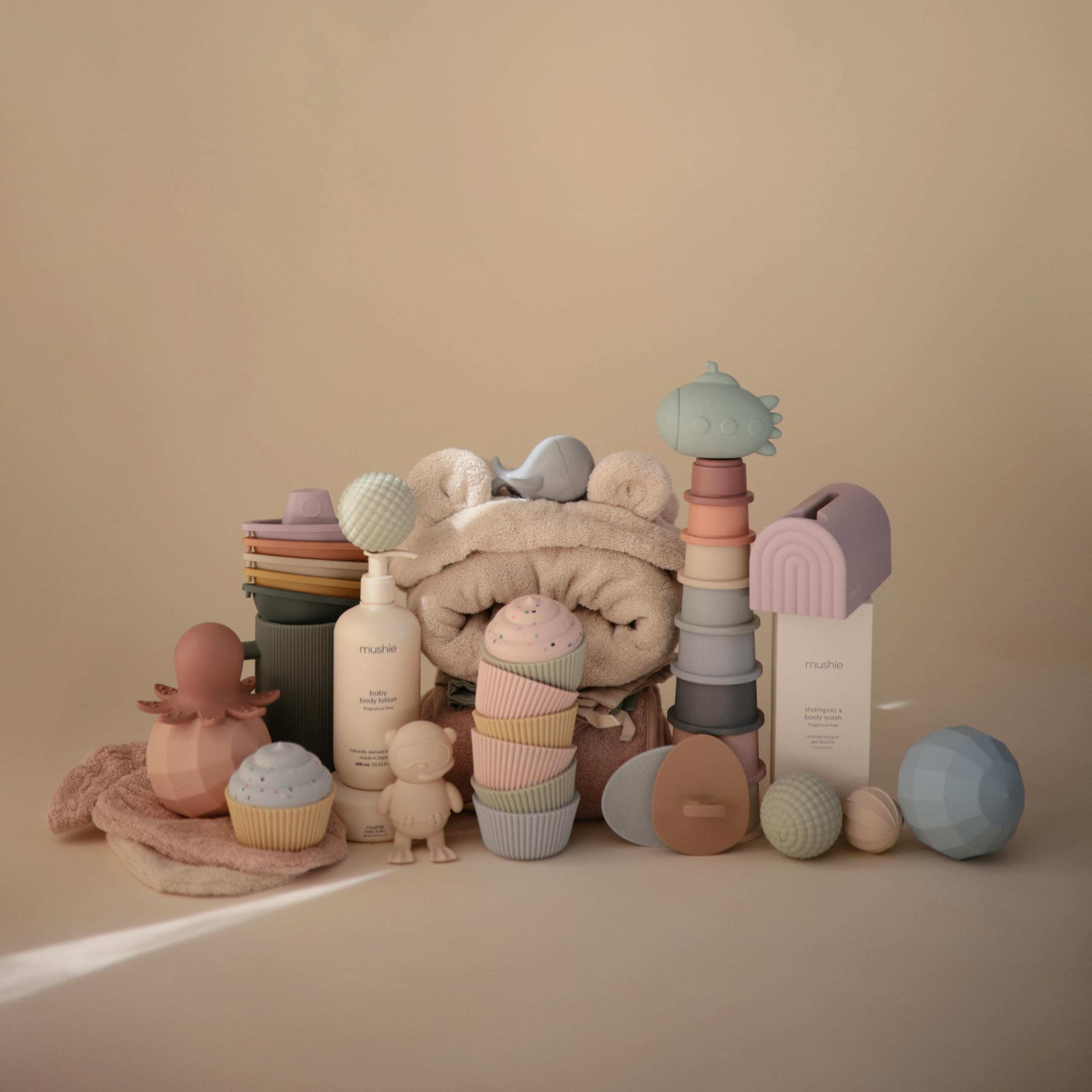 mushie Stackable Bath Boats Toy (Petal) | Floating Bathtub Toys for Baby & Toddler, Set of 5 | Ma... | Amazon (US)