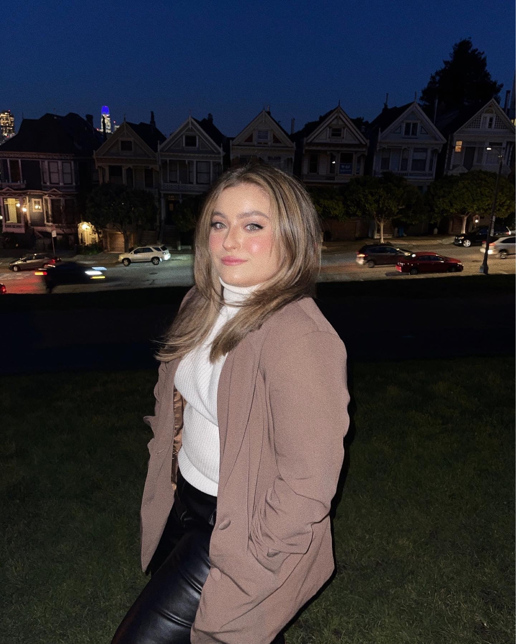 The perfect holiday blazer in chocolate brown!🍫🧸 And it comes in other colors too! Pair it with a fitted white turtleneck for good contrast and a cozy look to an otherwise workwear style.

#LTKworkwear #LTKunder50 #LTKSeasonal