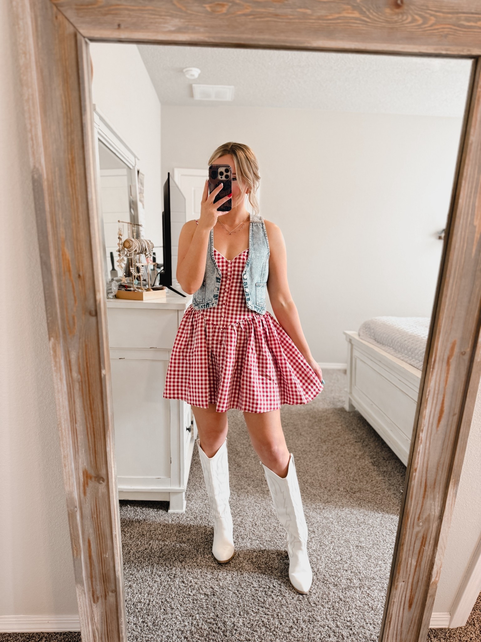 True to size and smocked back with adjustable straps 


#LTKSeasonal #LTKFindsUnder50 #LTKStyleTip