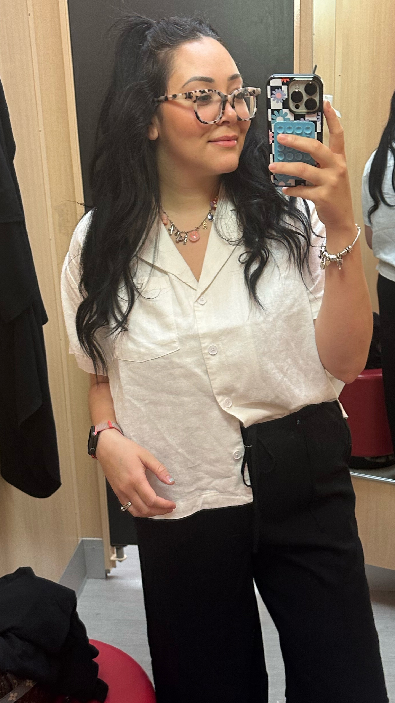 Same fit different color 🤪 these are so comfy and on sale 👏🏼👏🏼

#LTKFindsUnder50 #LTKSaleAlert