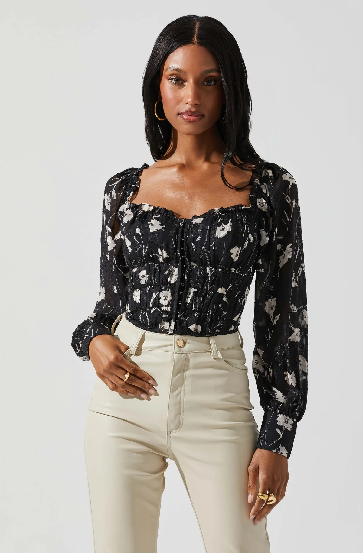 Amber Long Sleeve Ruched Sweetheart Neck Top | ASTR The Label (US)