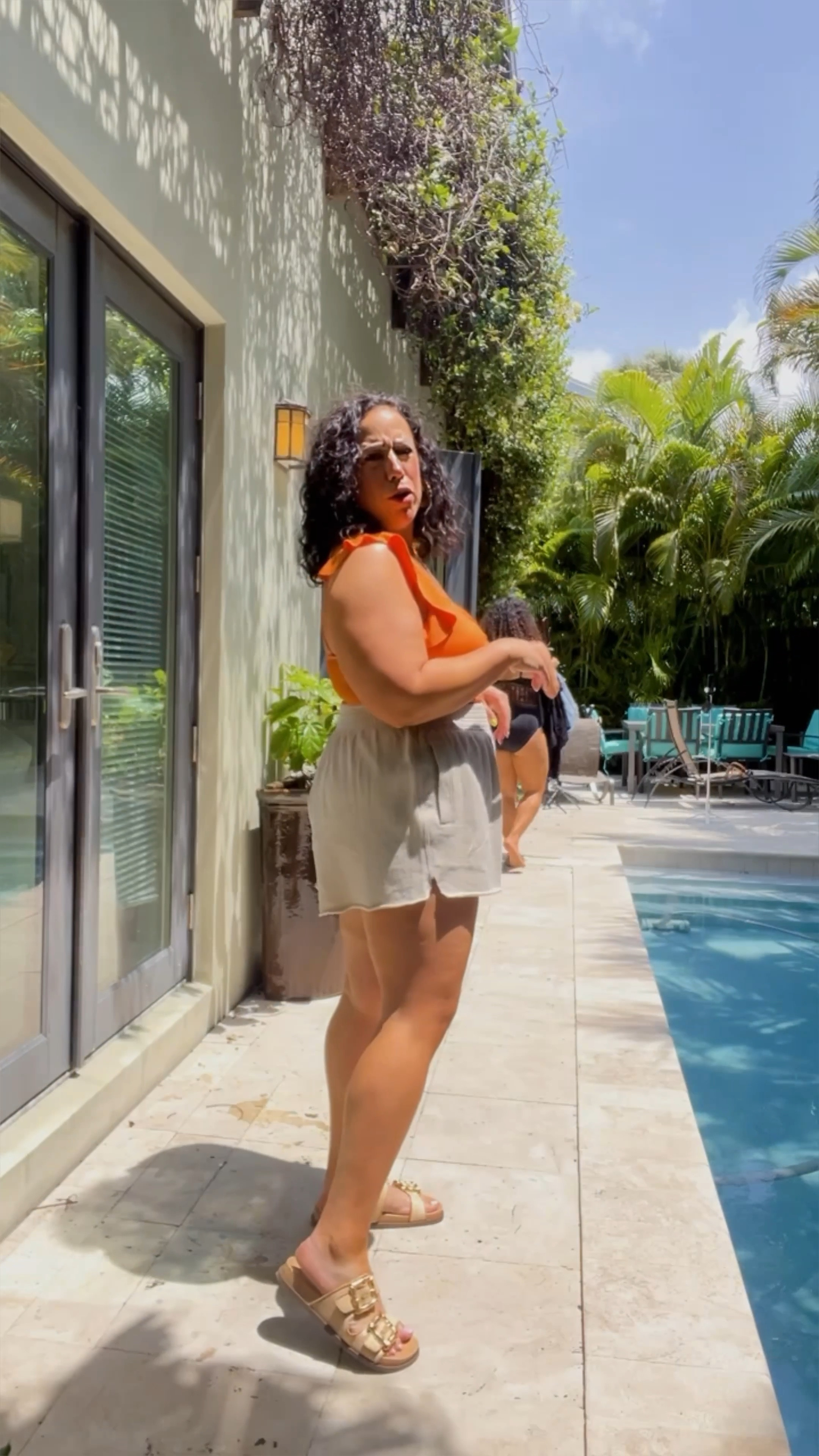 Great outfit for a swimsuit coverup wearing size XL in aerie shorts 

#LTKmidsize #LTKswim #LTKfindsunder50