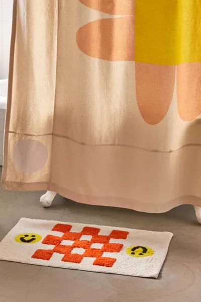 DEGEN UO Exclusive Happy Face Tufted Bath Mat | Urban Outfitters (US and RoW)