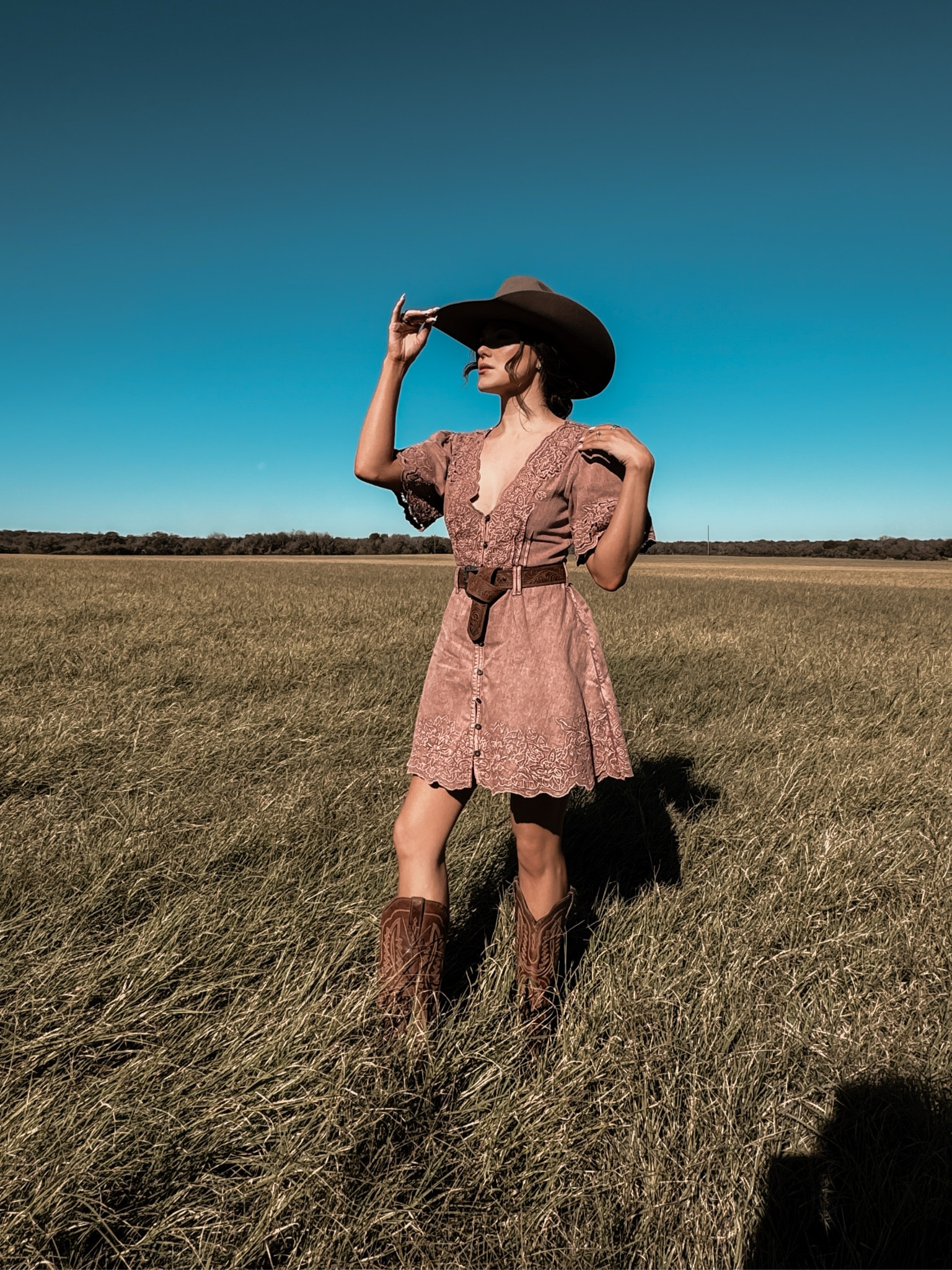 Gorgeous western dress 🫶🏻

#western #westernoutfit 

#LTKParties #LTKSeasonal #LTKStyleTip