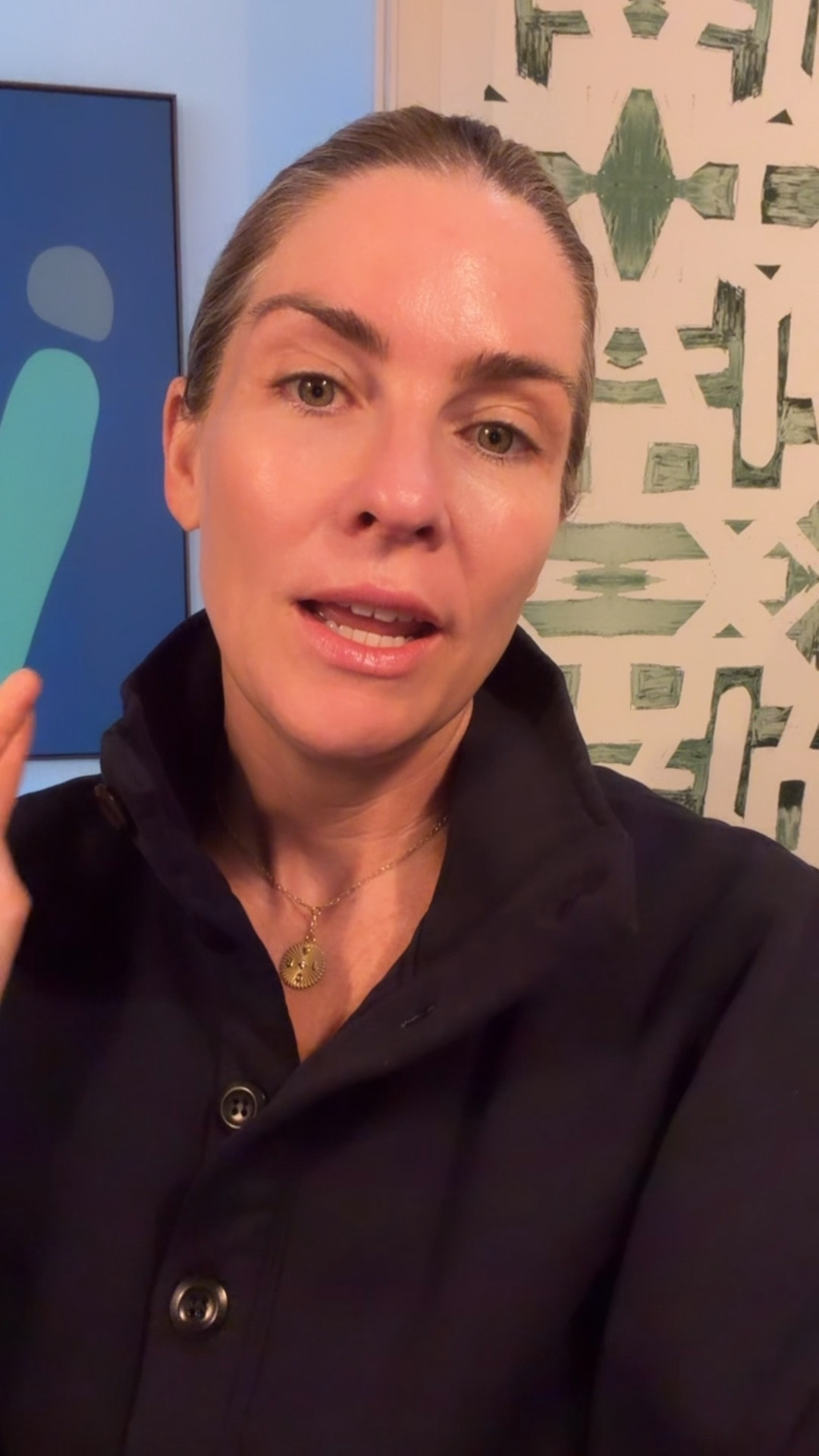 Brow Must Have plus sweatshirt, jewelry ✨🫶🏻🥸