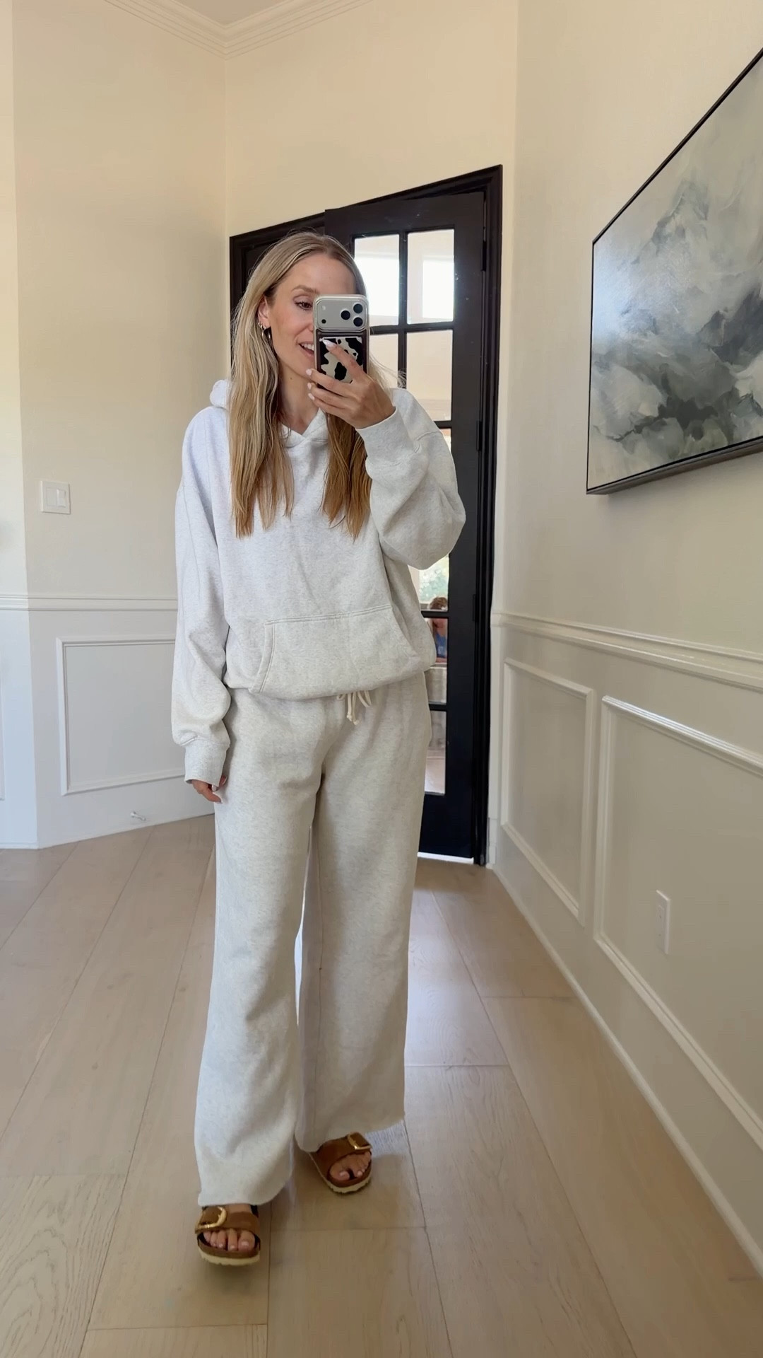 Sunday comfies that won’t break the bank 🤍 these are the closest sweats I’ve found to Abercrombie’s Sunday collection. 

I went up one size (to medium) in both.

5’5” // 120 lbs 