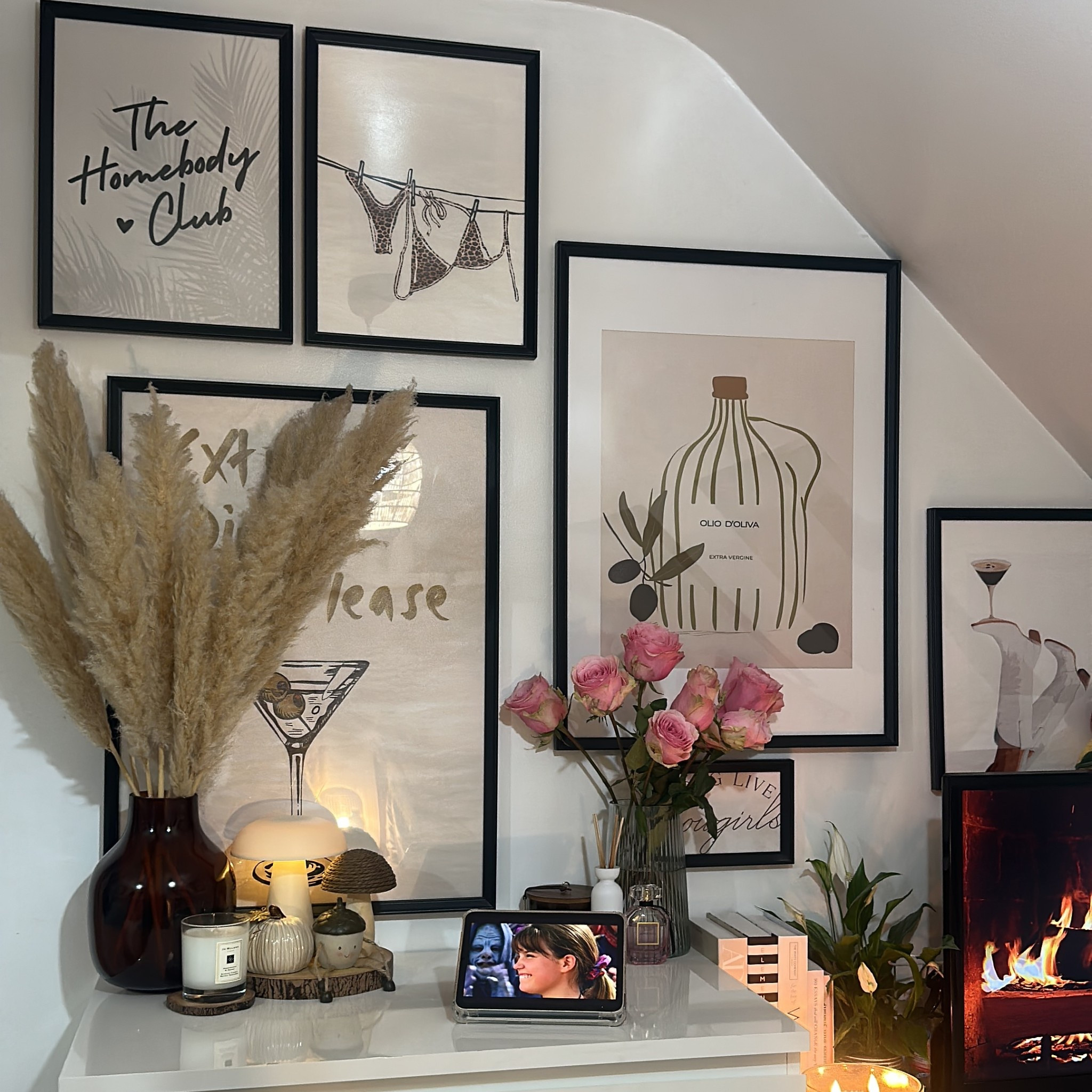 Updated photo wall 🖤

#LTKautumn #LTKhome