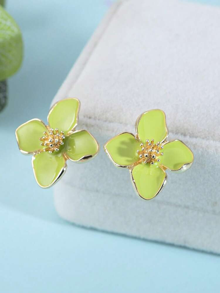 Green floral earrings  | SHEIN