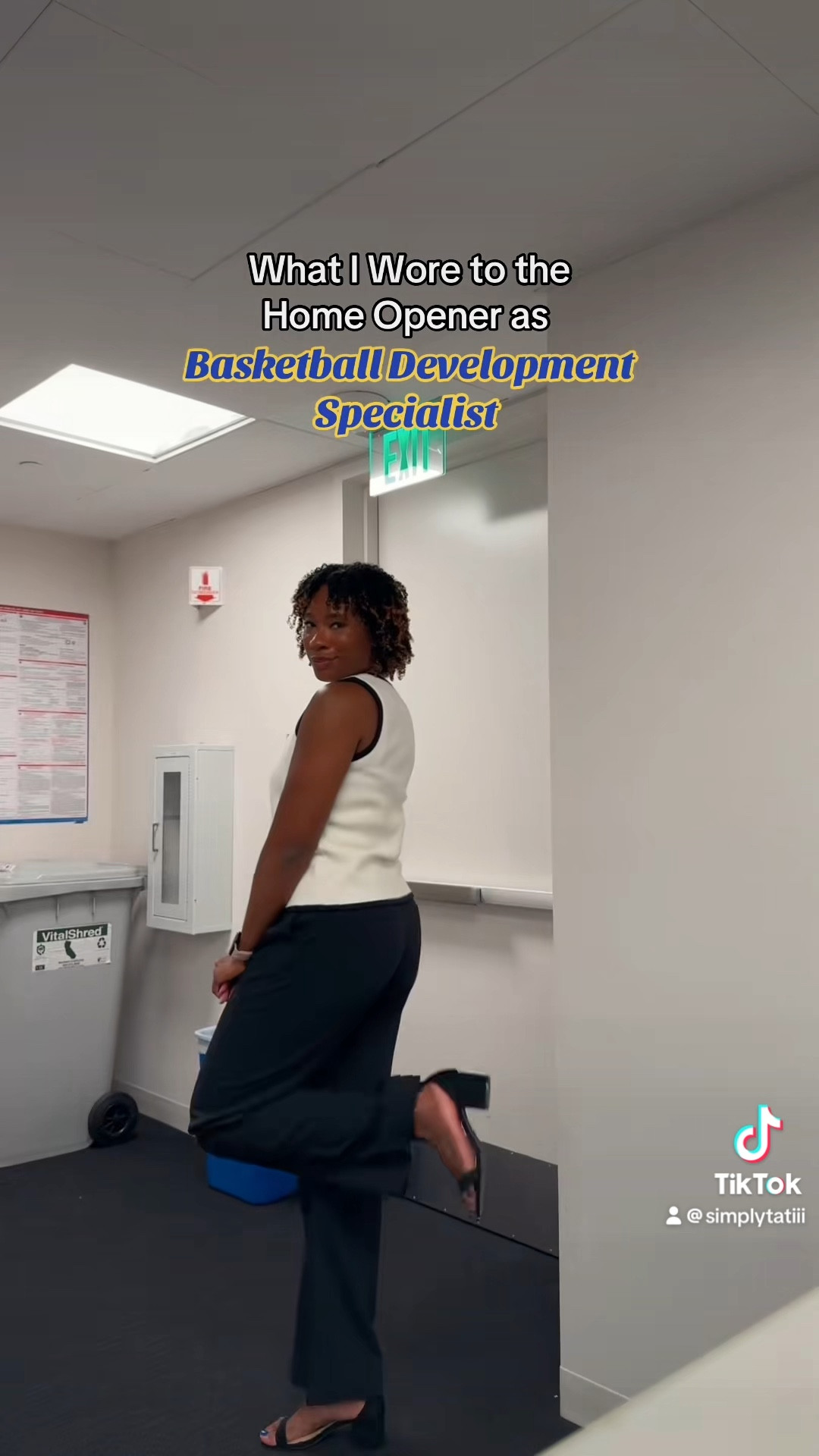 Cute outfit for game day or whatever your work day looks like 🫶🏾 Abercrombie always hits!

#LTKWorkwear #LTKStyleTip #LTKGiftGuide