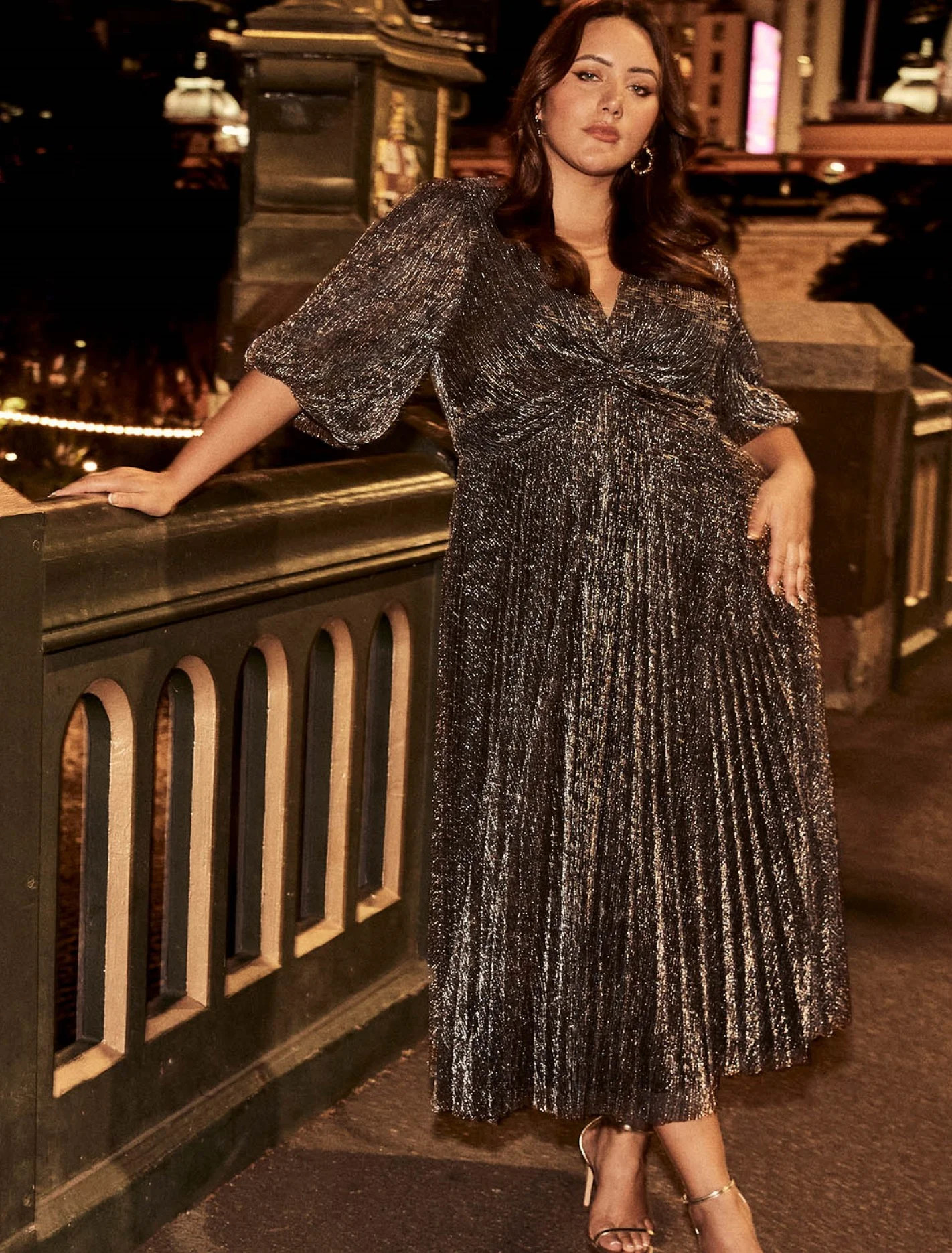 Myra Curve Plisse Twist Midi Dress | Ever New (CA)