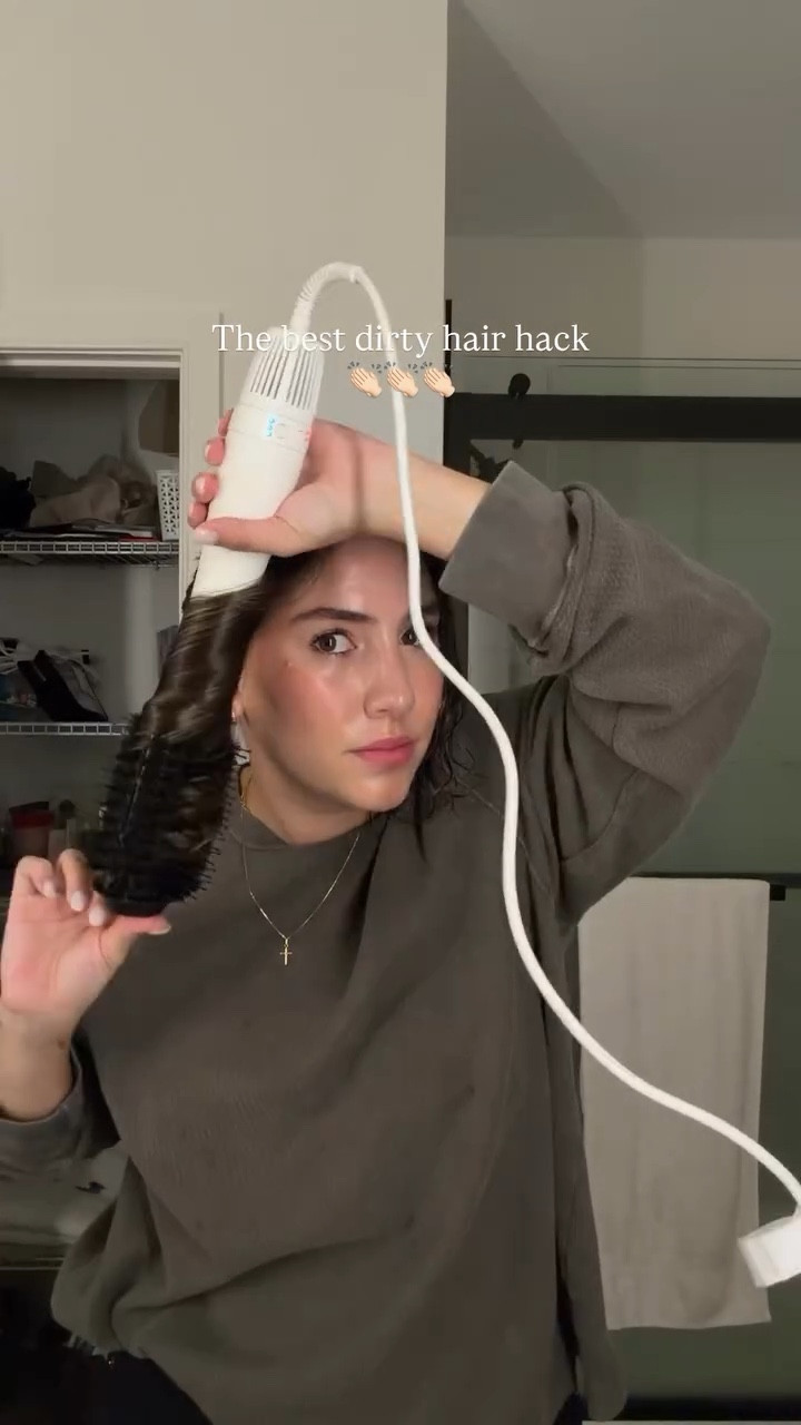 An absolute game changer 👏🏻👏🏻 

Simply wash the front pieces of your hair and blow dry them (I’m using the @bondiboost airstyler)! Then just apply dry shampoo to the rest of your hair and style. Ta da, it’s that simple 🤝🏻


#LTKStyleTip #LTKBeauty