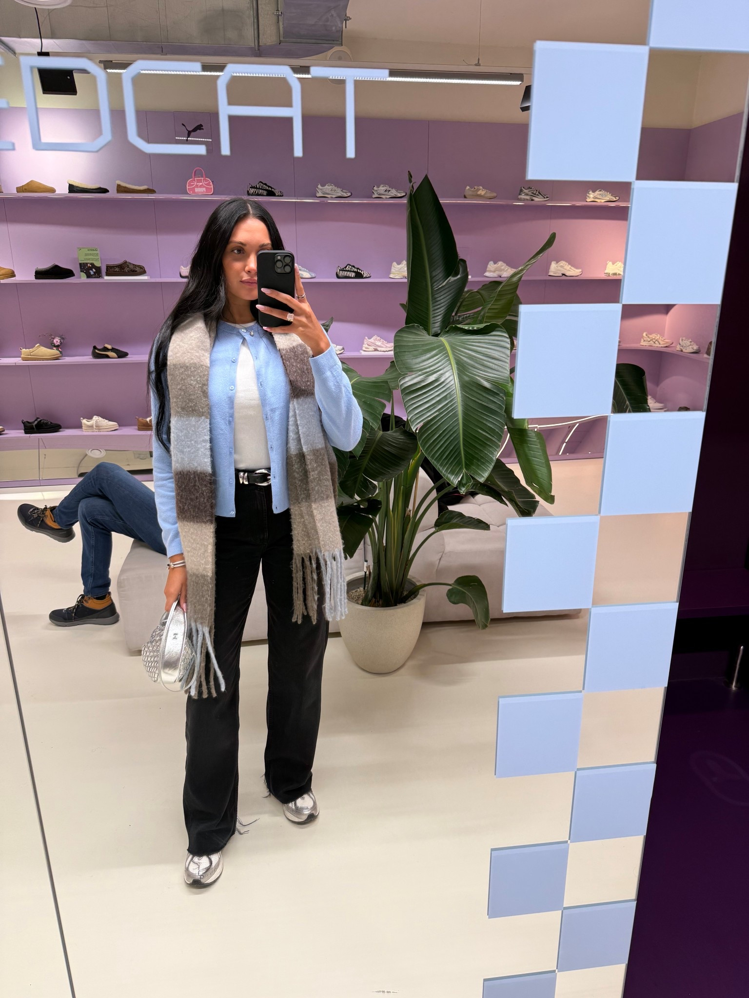 scarf and bag from zara ;)

#LTKTall #LTKTravel #LTKootd