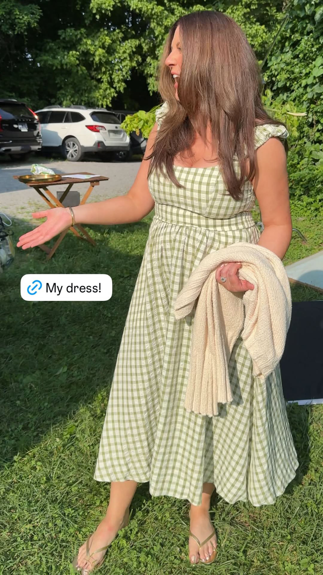 This dress is SO gorgeous and comfortable from Tuckernuck! 

dress l long dress 

 