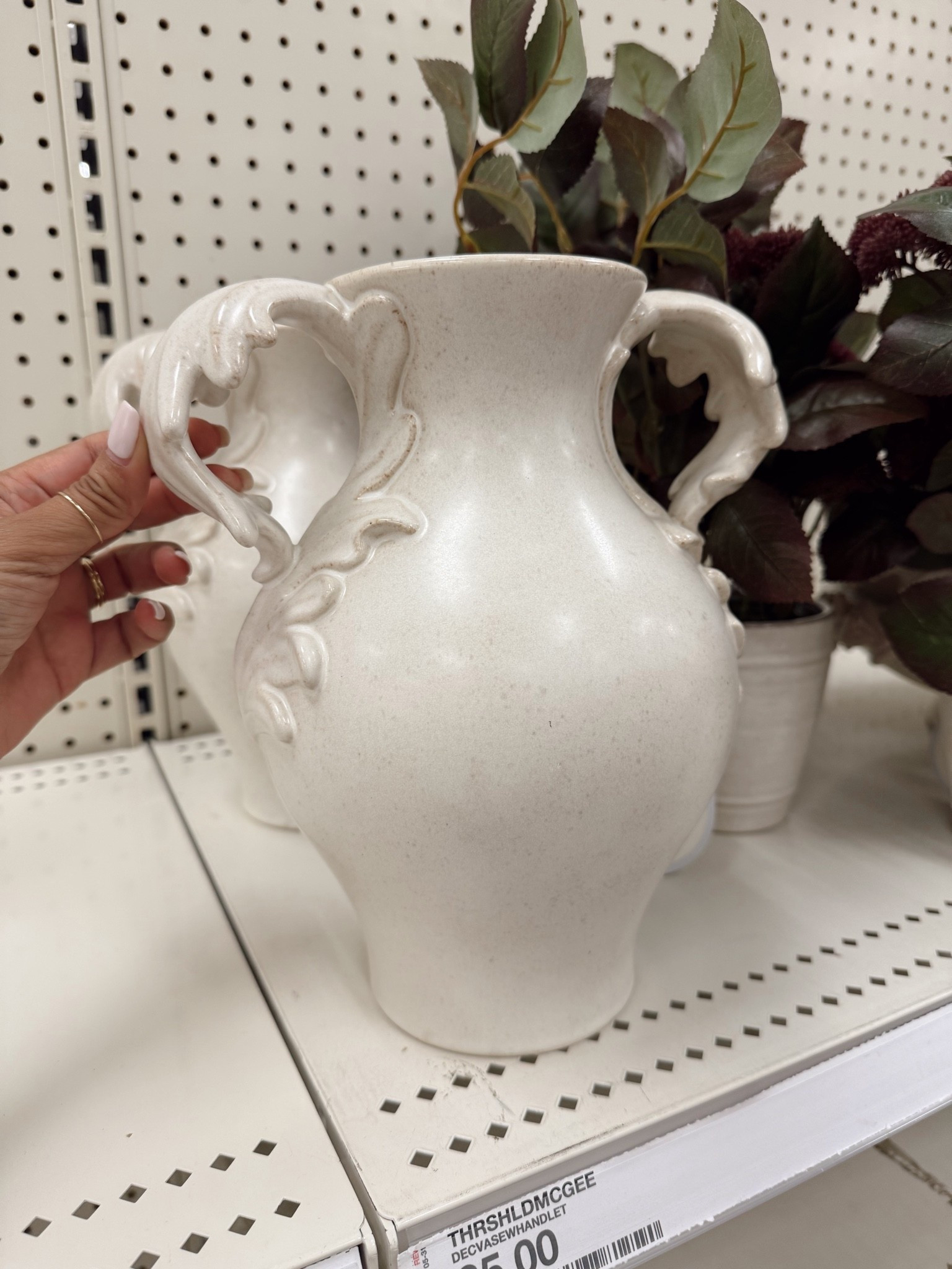 First look 👀!! new Studio McGee and Target items coming soon! 🎯🫶🏼✨

Target, Target decor, Target items, new at Target, new Target collection, for the home, styling, interiors, shelf styling, bedroom, bathroom, living room, home finds, affordable home decor, budget friendly decor, studio McGee x Target, McGee and co, shea McGee, Latina creator, home improvement, classic home decor, timeless, furniture, interiors, exterior, summer, summertime, summer decor

#LTKHome