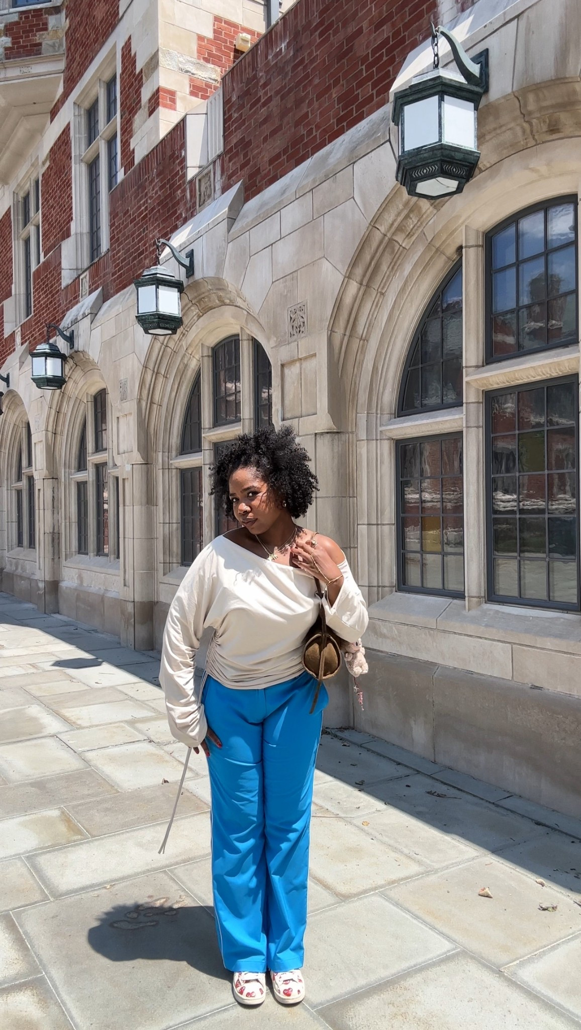 Relaxed ootd. Original pants are thrifted I linked similar styles 

#LTKMidsize #LTKSaleAlert #LTKStyleTip