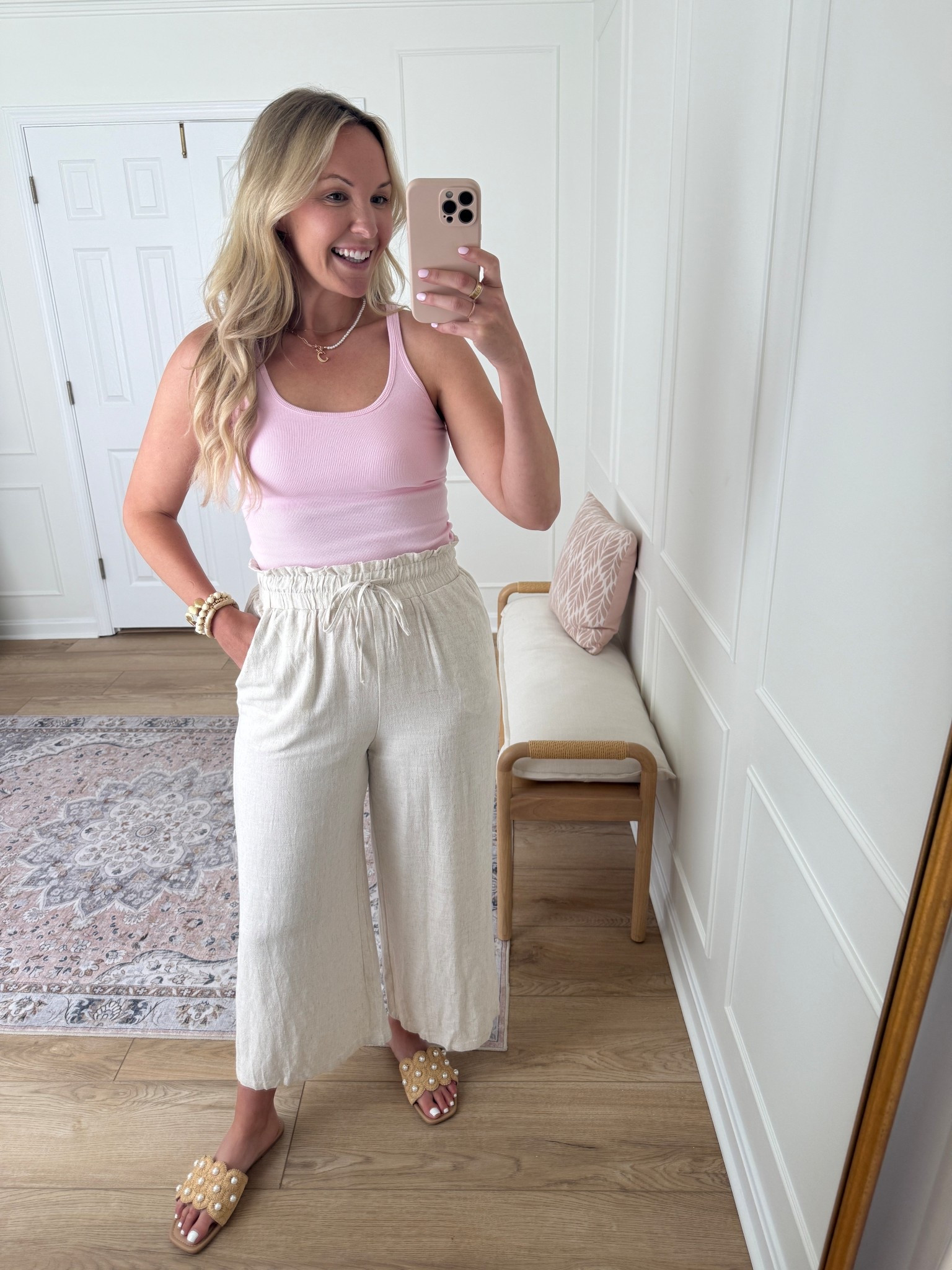 Casual summer outfit - vacation outfit - wearing a med top and large pants 