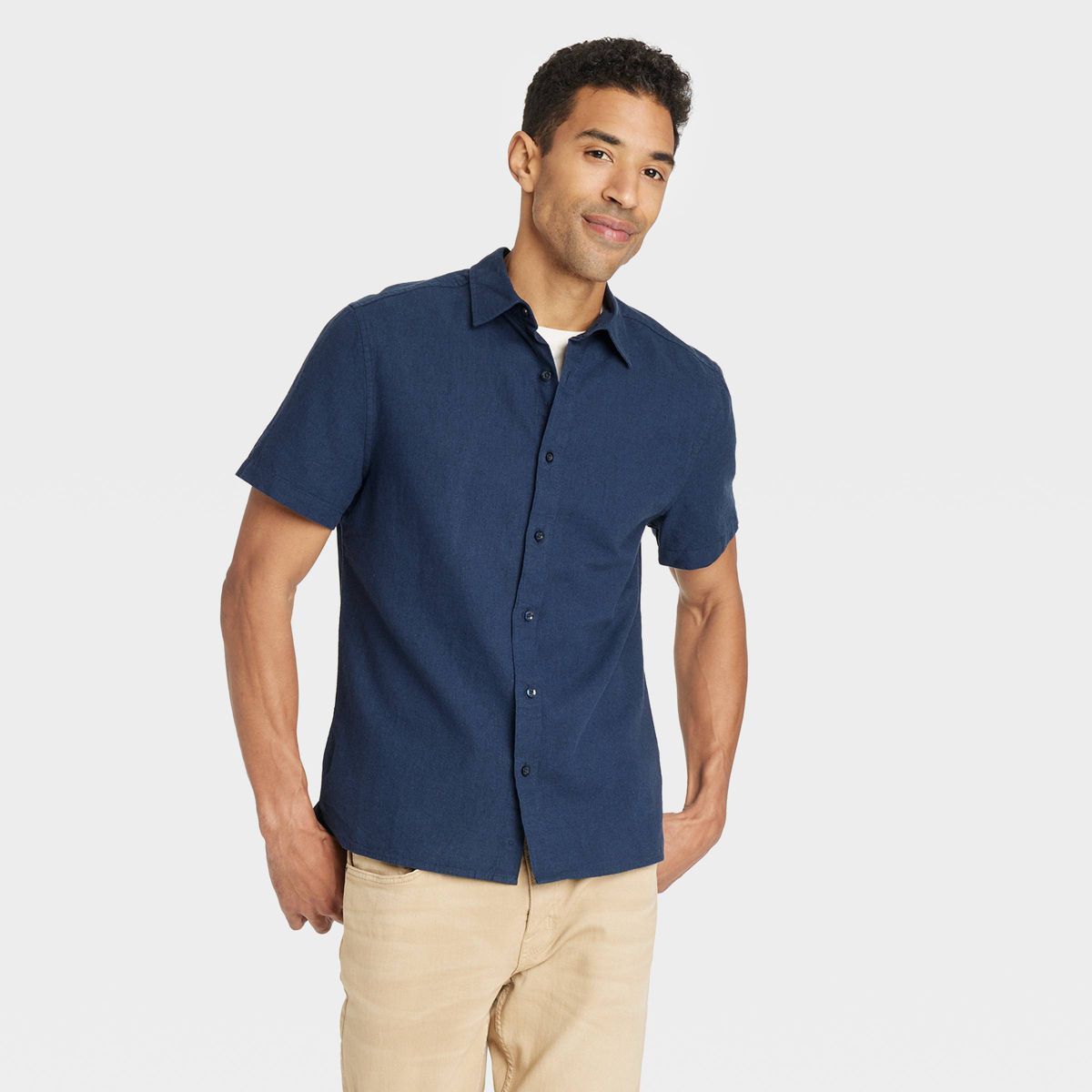 Men's Casual Fit Short Sleeve Collared Button-Down Shirt - Goodfellow & Co™ | Target