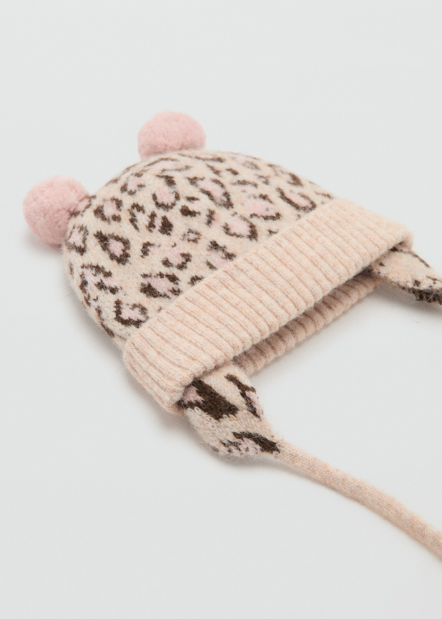 Leopard-print beanie with pom-pomsCurrent price [£ 14.99 ]£ 14.99Select a colourSand | MANGO (UK)