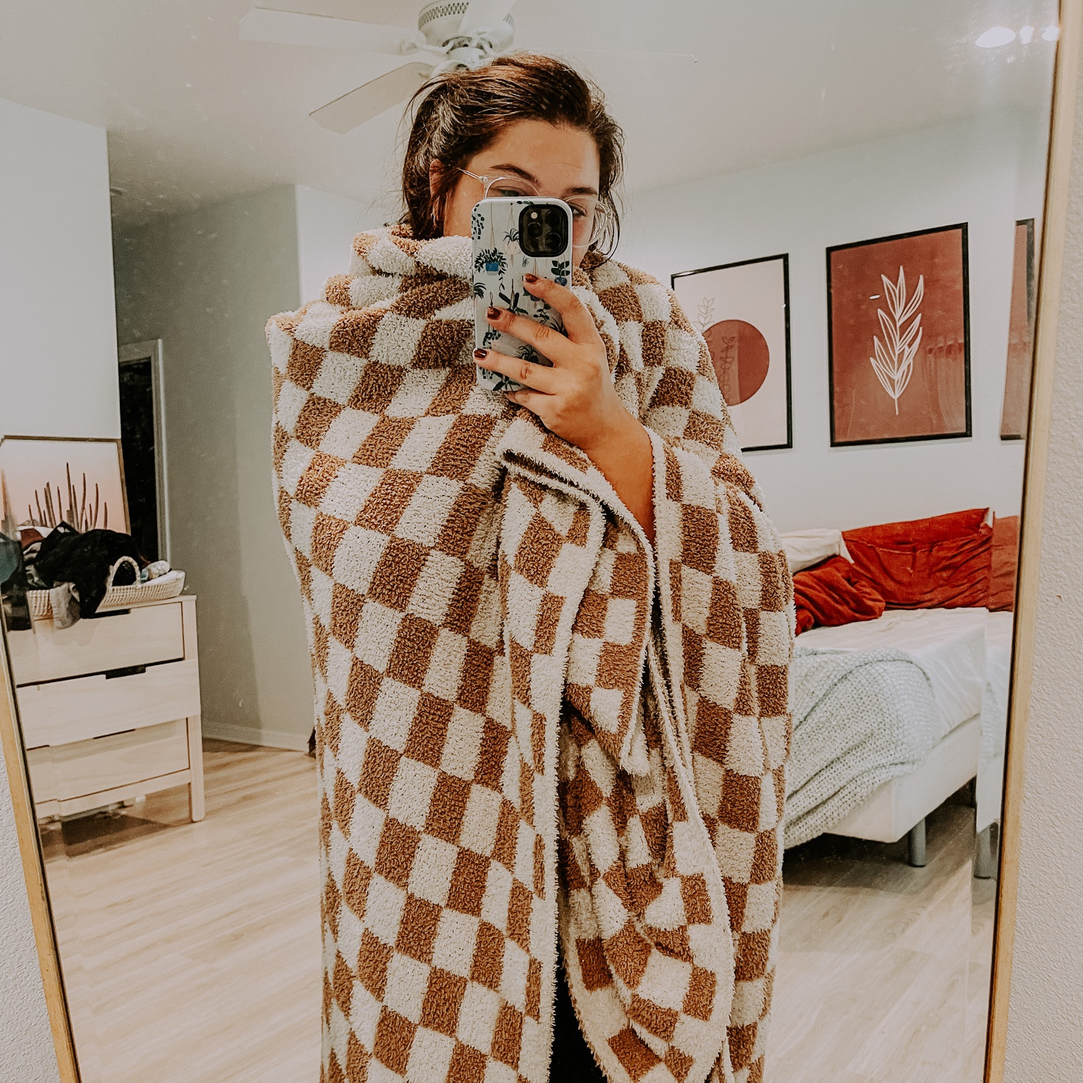 My favorite blanket of all time! It’s so cozy and soft! The checkered is currently sold out but the other two linked have tons of colors left!

#LTKfamily #LTKhome #LTKHoliday
