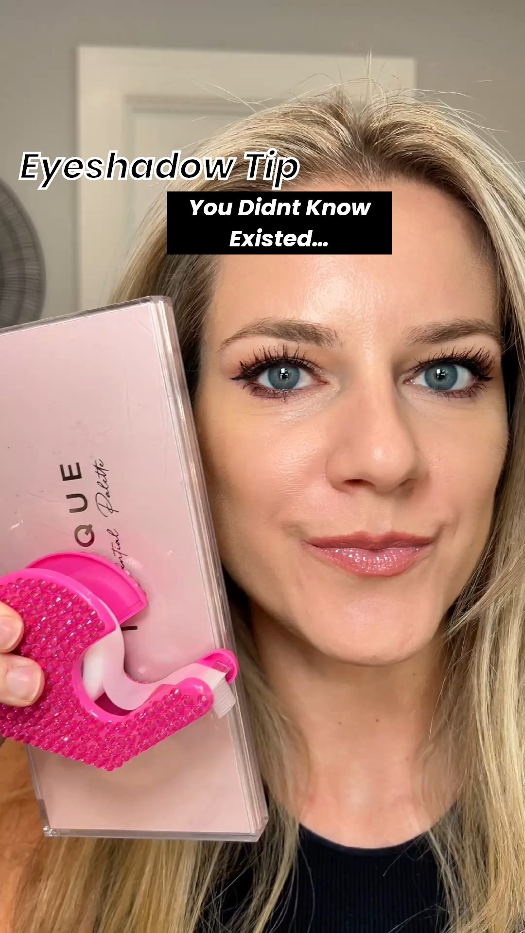 ‼️EyEsHaDoW TutOriAL‼️ Save & Share With your SiMPle but Gorgeous Besties 👯 
Comment SHOP for a DM with all Products used 🛍️💄
@dominiquecosmetics eyeshadow palette 
@ofracosmetics eyeliner
@citybeautyofficial mascara

#eyelinerhack#eyelinerhacks#makeuphacks#makeuptips#beautyhacks#beautytips#makeuptipsandtricks#howto#makeupforbeginners

#LTKStyleTip #LTKBeauty #LTKSaleAlert