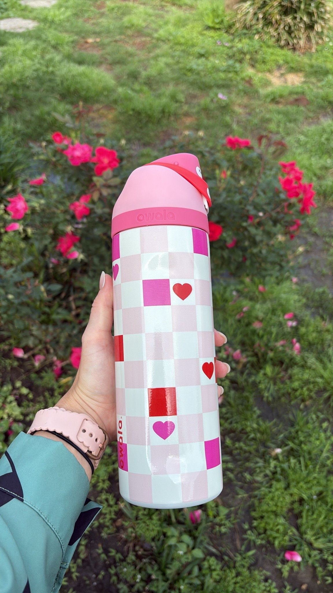 Limited edition heart theme Owala 24oz

#LTKActive #LTKSeasonal