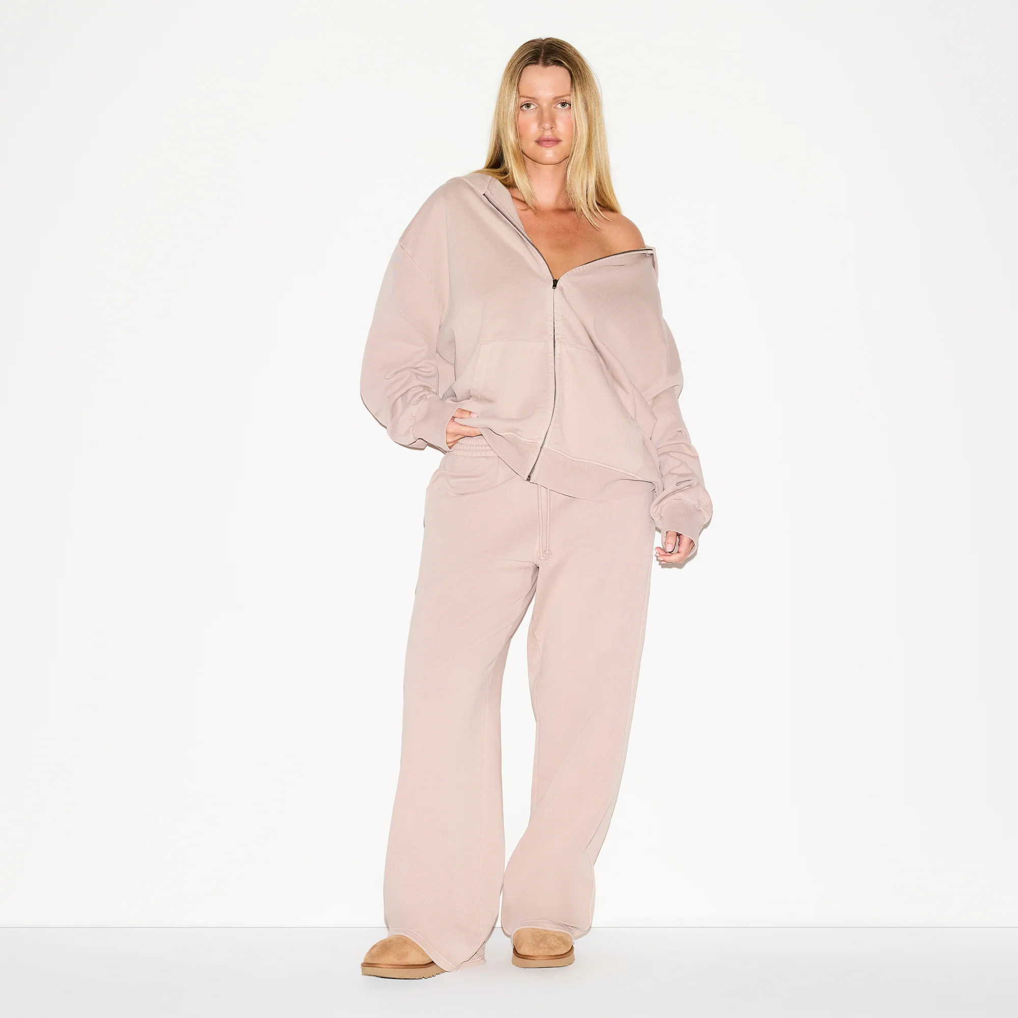 SKIMS Oversized Zip Up Hoodie | Pink | Large | Boyfriend Fleece | SKIMS (US)