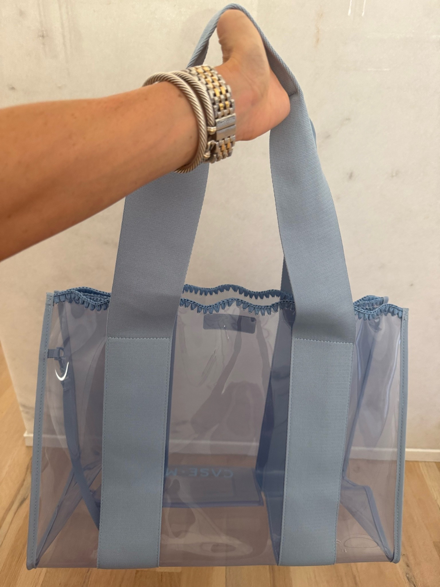 How cute is this tote bag! Love the scallop edge. Now comes with an organizer you can put inside for everyday and travel

#LTKootd #LTKPetite #LTKSeasonal