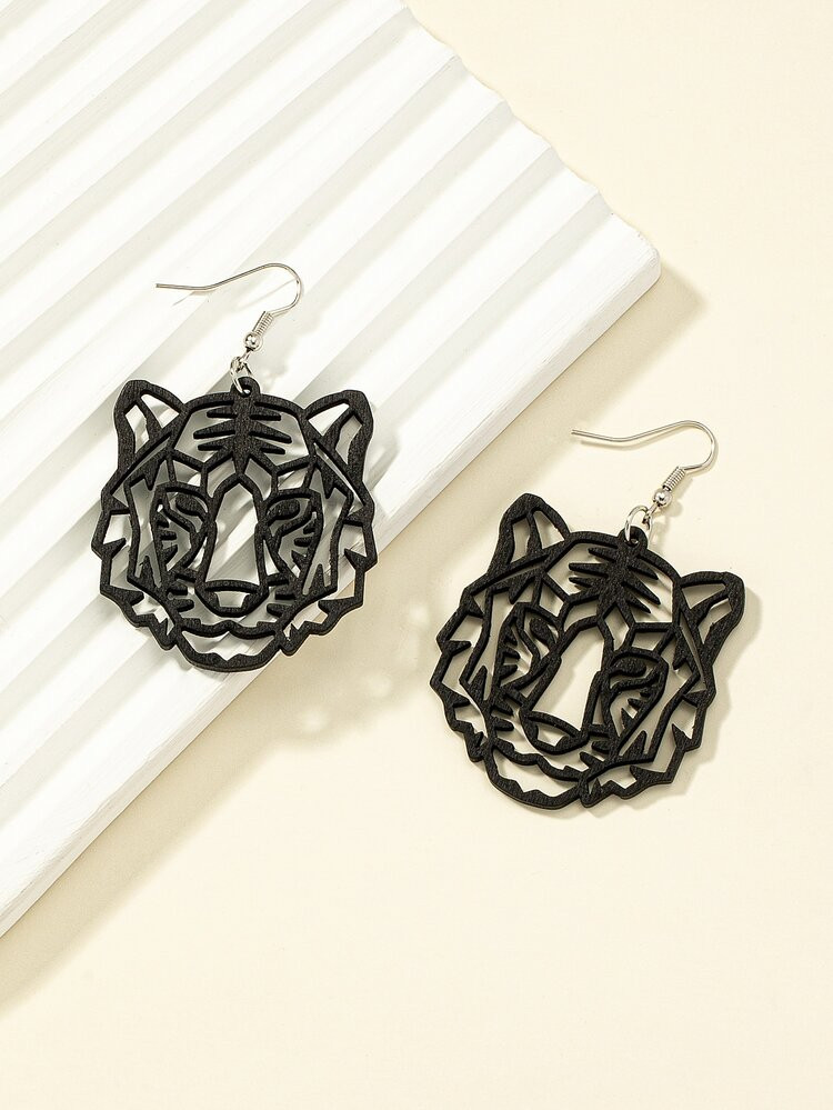 Hollow Out Wooden Tiger Head Drop Earrings | SHEIN