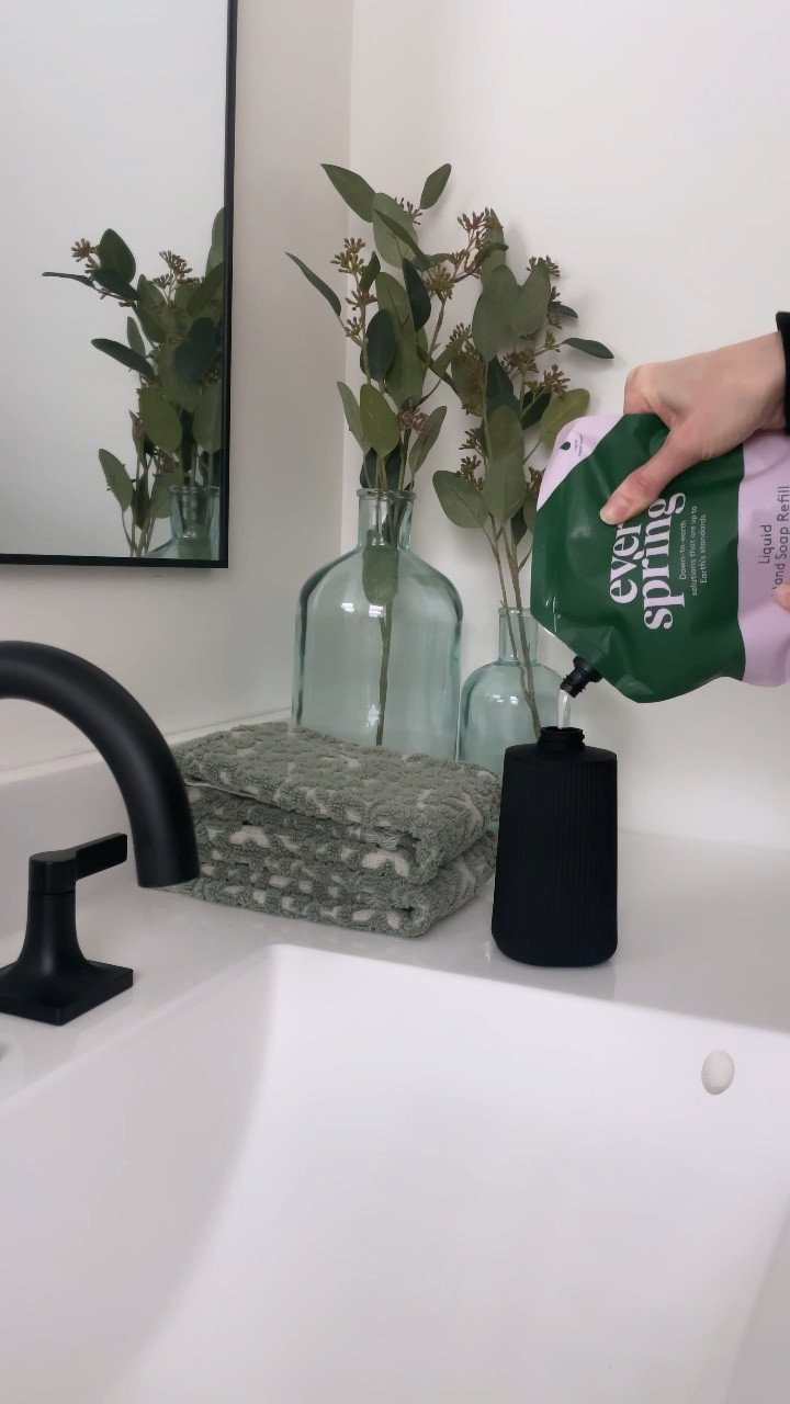 Amazon and target bathroom decor 

Transitional, modern farmhouse

#LTKfindsunder50 #LTKfindsunder100 #LTKhome