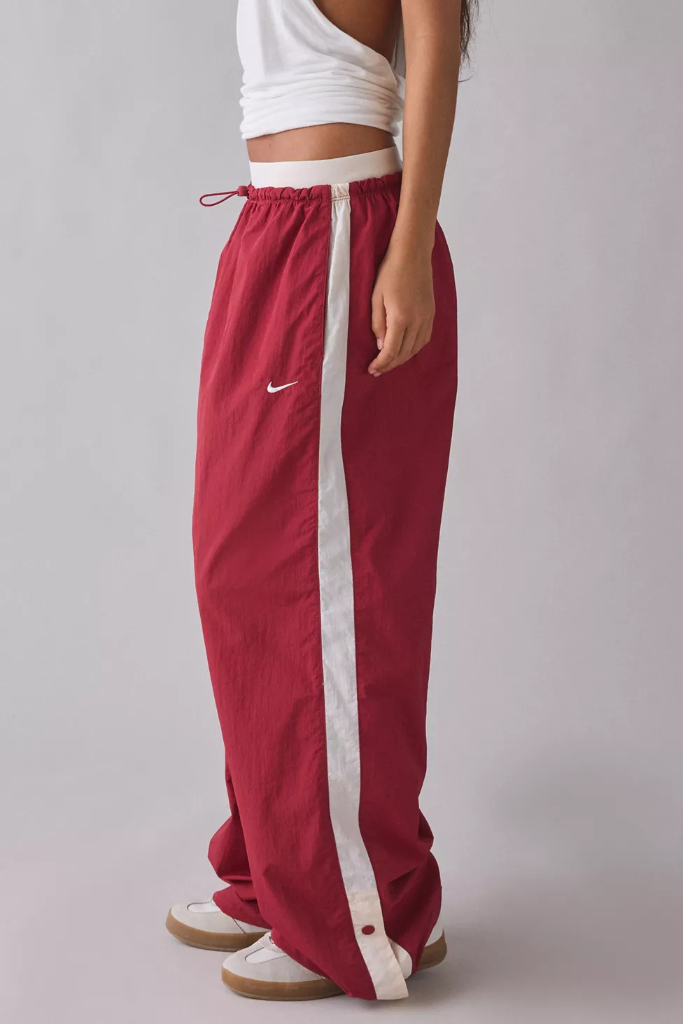 Nike Sportswear Loose High-Waisted Balloon Pant | Urban Outfitters (US and RoW)