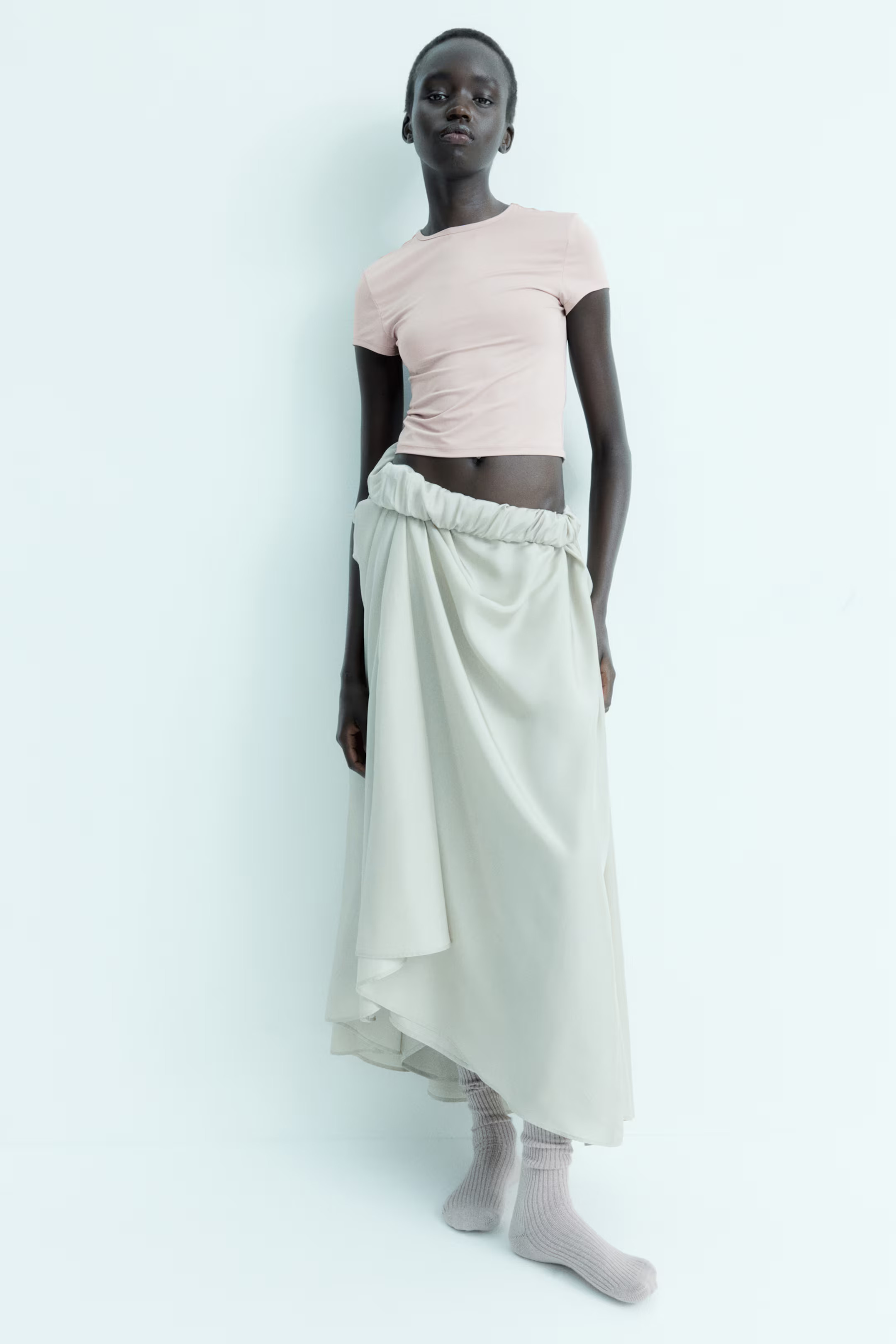 Figurbetontes T-Shirt | H&M (DE, AT, CH, NL, FI)