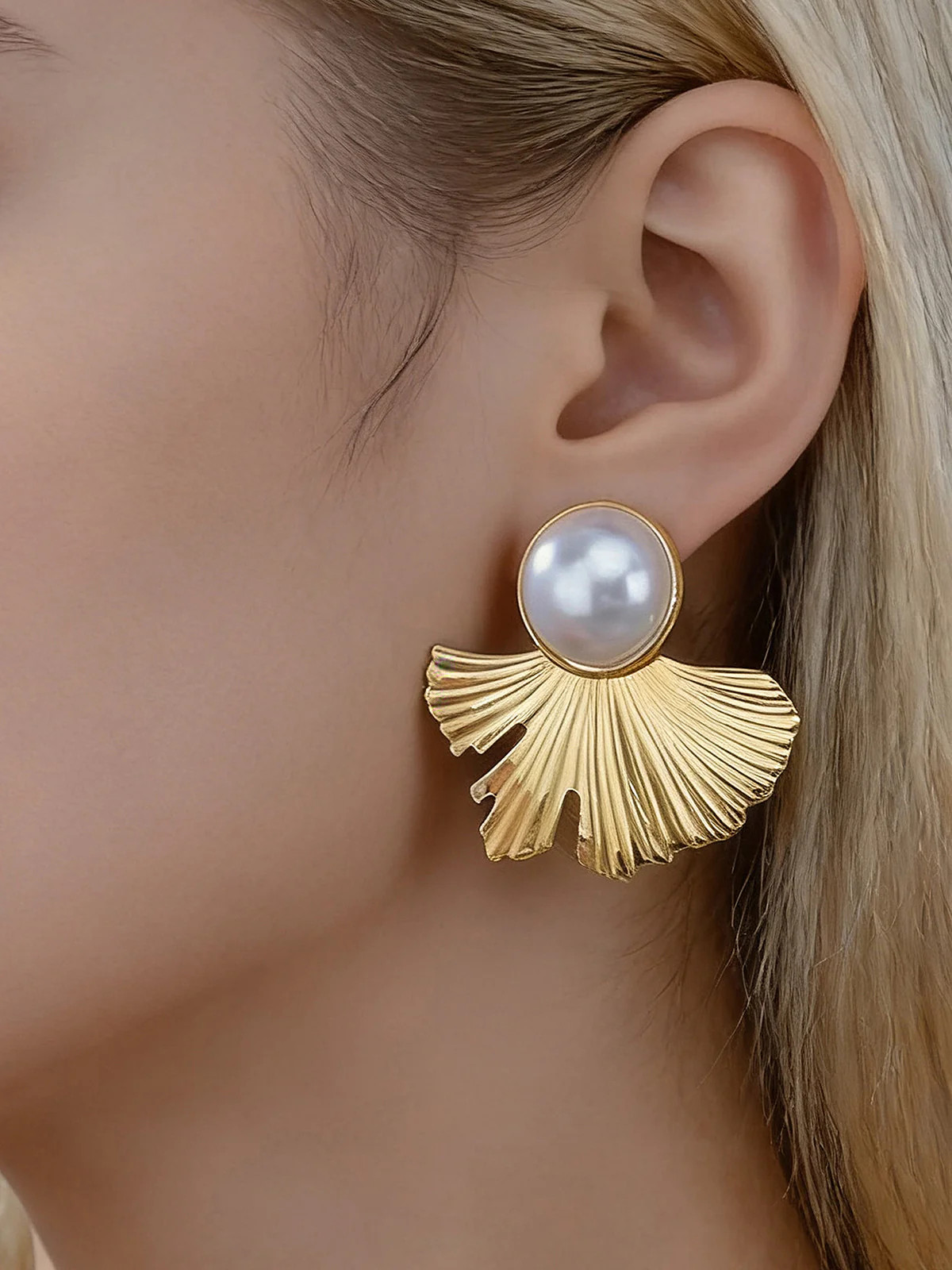 Ginkgo Leaf Pearl Earrings | Commense