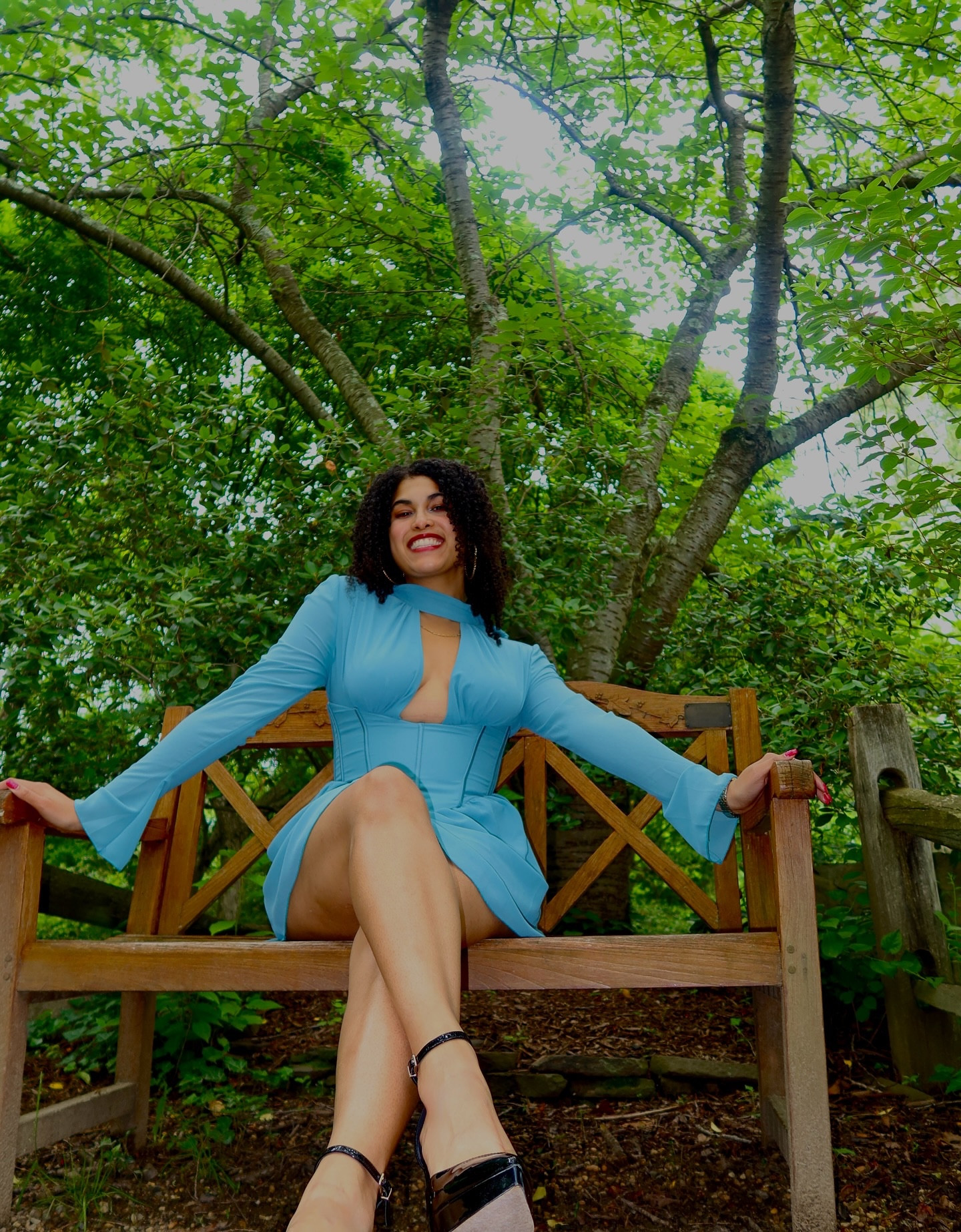 When in doubt, overdress! | Blue dress for the win ❤️

Blue dress, Oh Polly, Park photoshoot, black heels 

#LTKSeasonal #LTKFindsUnder100 #LTKBeauty