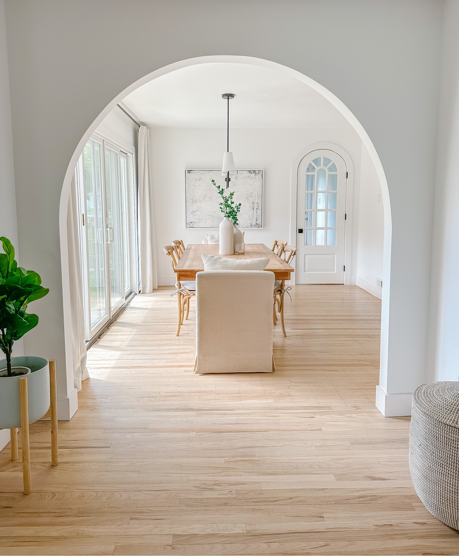 Dining room design!

Dining room interior design, dining room renovation, dining room furniture, chair, linen chair, black chandelier, vases, greenery, faux greenery, hearth and hand, Ballard design, target, home goods 



#LTKhome #LTKunder100 #LTKunder50