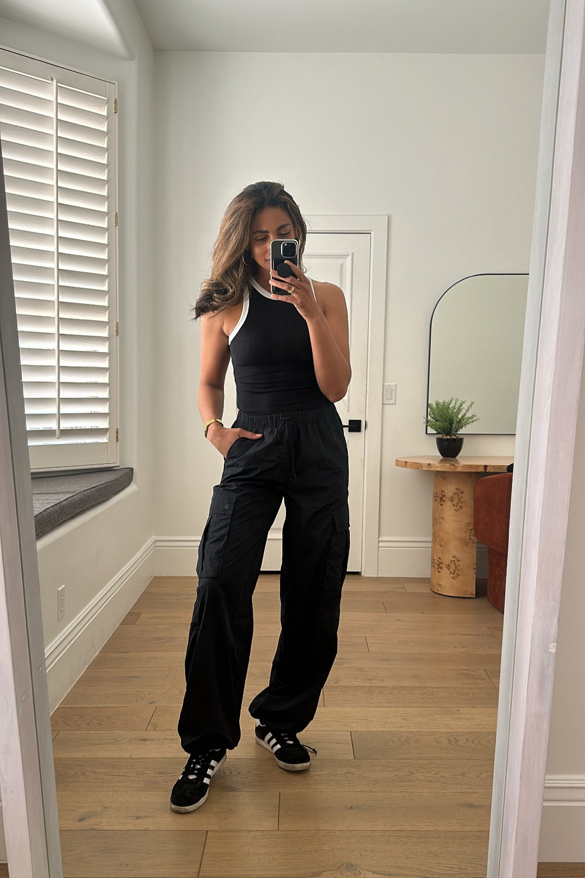 Casual outfit inspo. Wearing comfy parachute cargo pants with this fitted tank. Both fit true to size.



#LTKstyletip #LTKfindsunder50 #LTKover40
