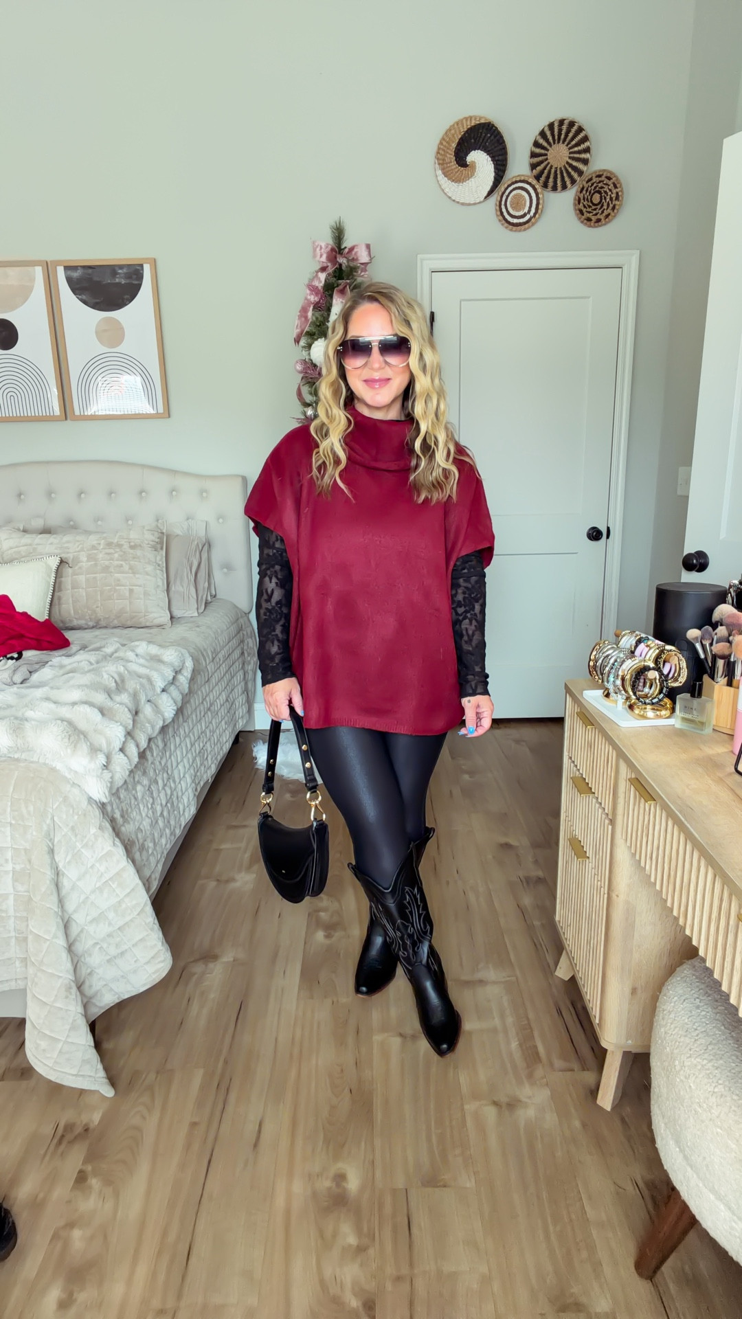 Size large 

#LTKMidsize #LTKOver40 #LTKPetite