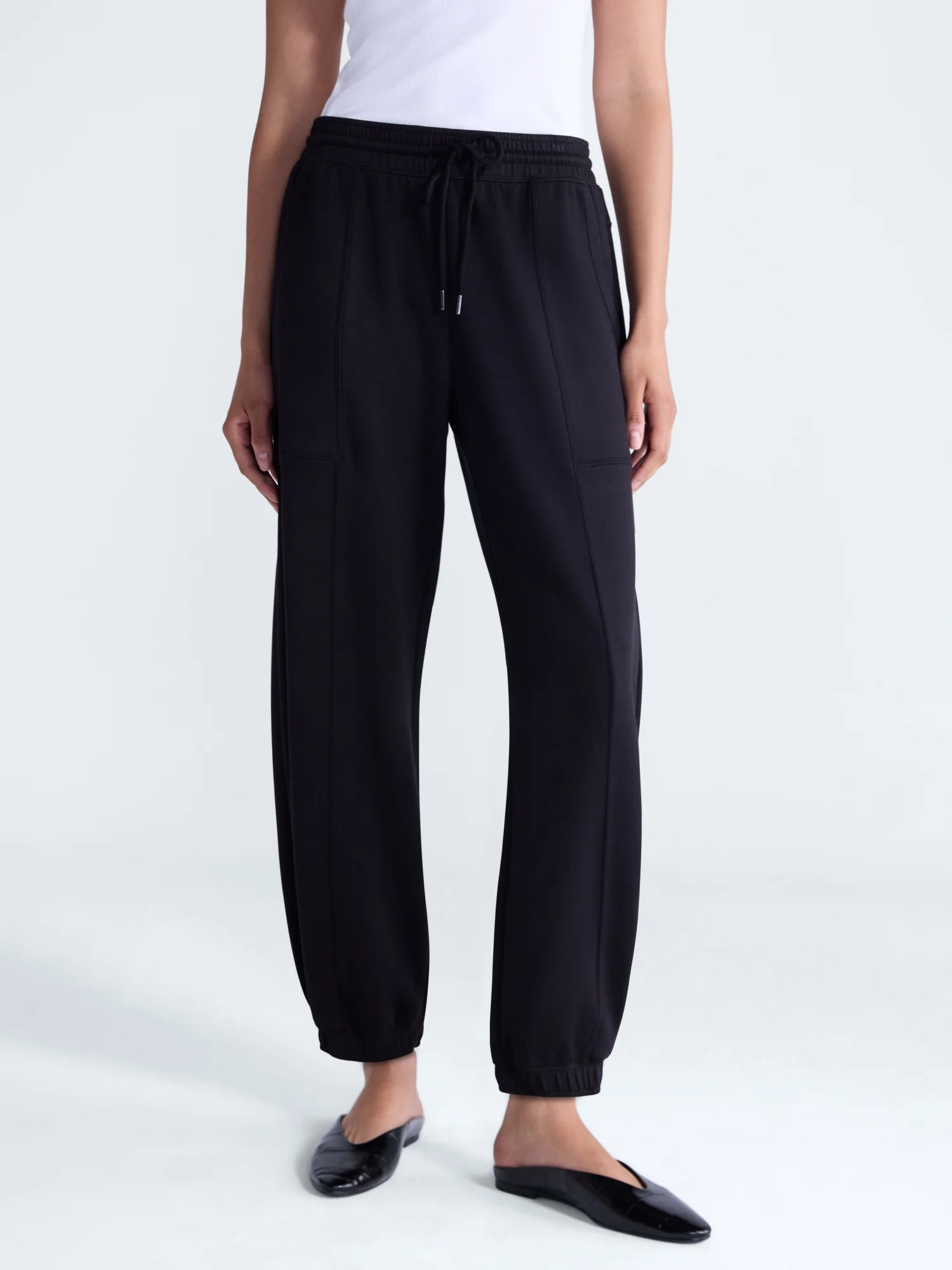 Scoop Women's and Women's Plus New Scubaknit Barrel Pants, Sizes XS-4X | Walmart (US)