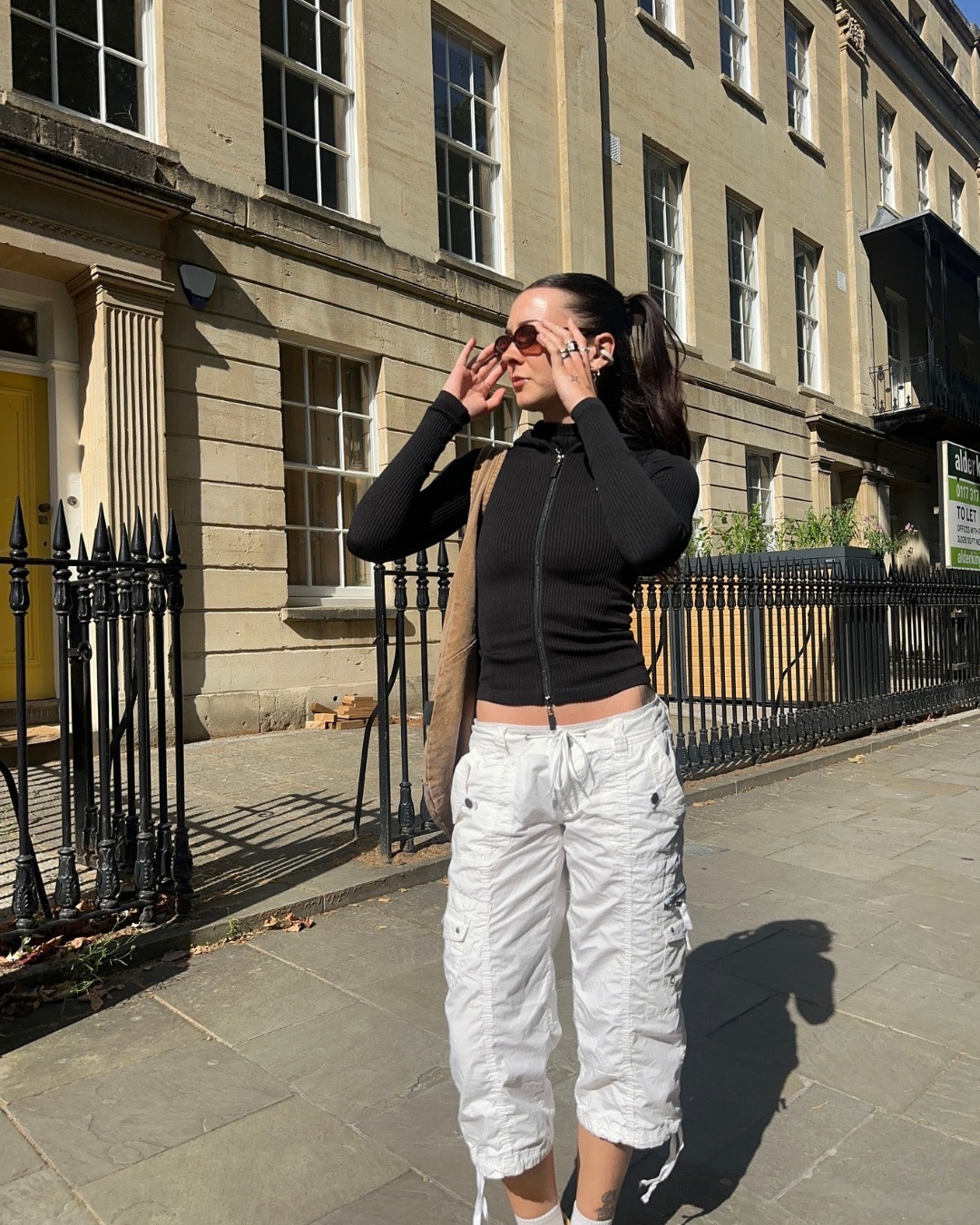 Sporty girl city outfit with my favourite 3/4 lengths

#LTKFashionMonth #LTKuk #LTKautumn