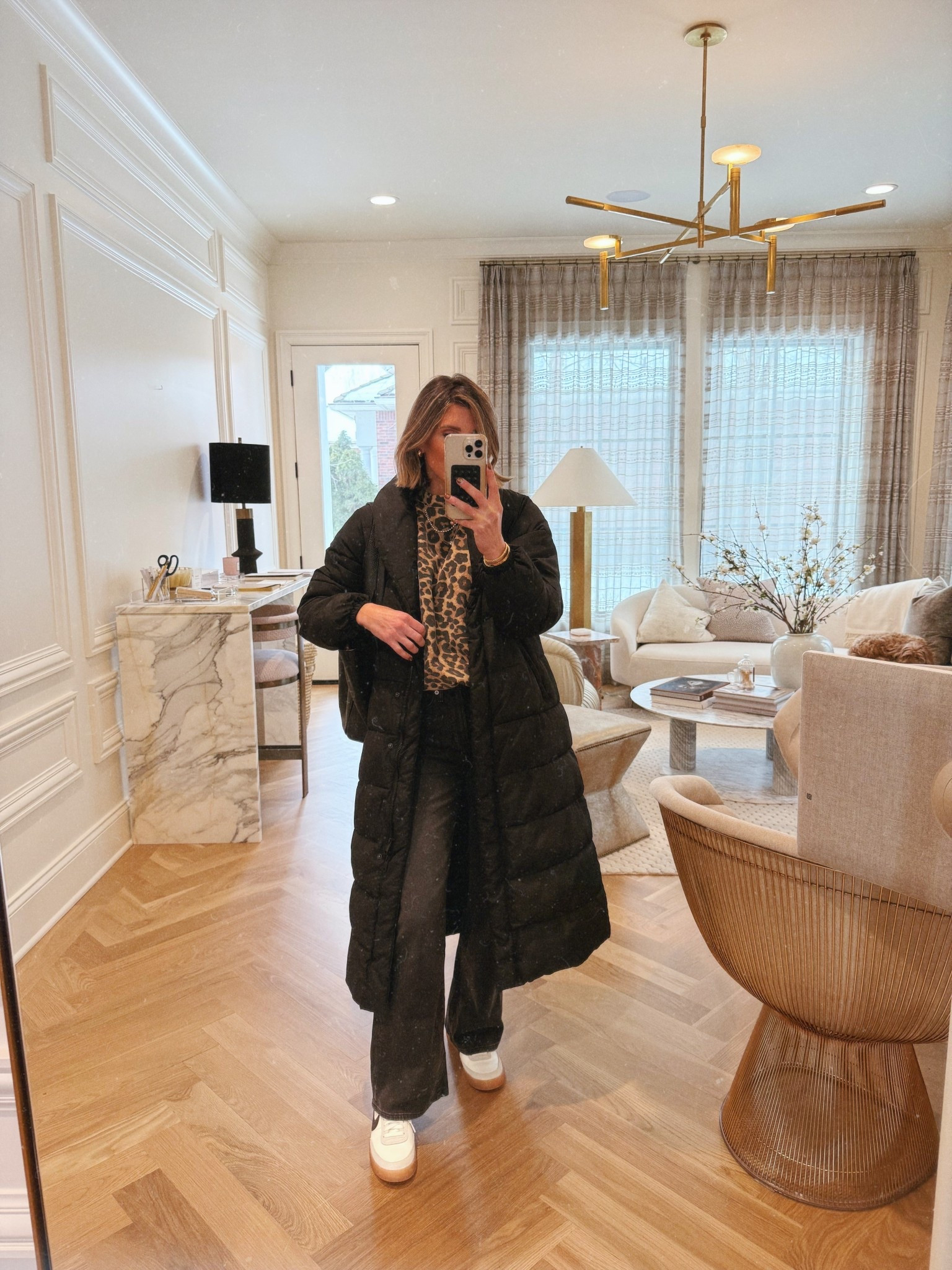 Comfort but make it cute 🤍
Sweatpant jeans and leopard sweatshirt both fit TTS — wearing size small.
Shop the look ✨
@gapstyle @Shopbop @amazonfindsandfashion @Varley 
#LTKfashion #LTKaffordable #casualwear #outfitinspo #tryonhaul