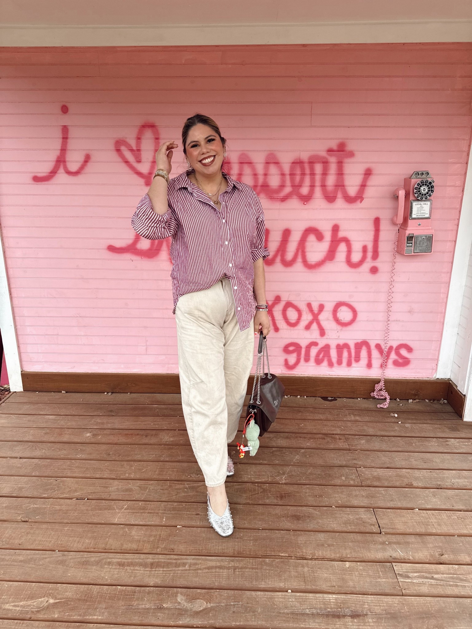 Pink, comfy, and on repeat 💗
Shop my outfit details through the link in my bio 🔗

#LTKootd