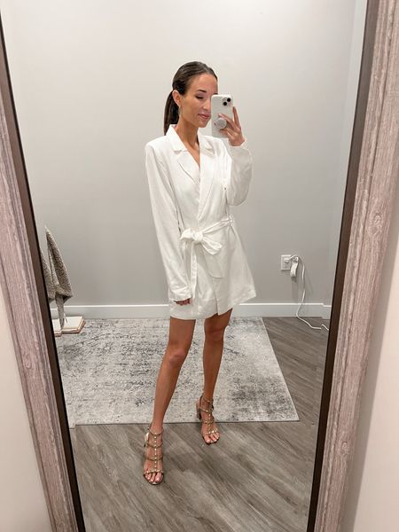 The prettiest white blazer dress fabric isn’t see through at all and it’s so soft and thick I love (wearing US2) 

#LTKSeasonal #LTKHoliday #LTKunder100