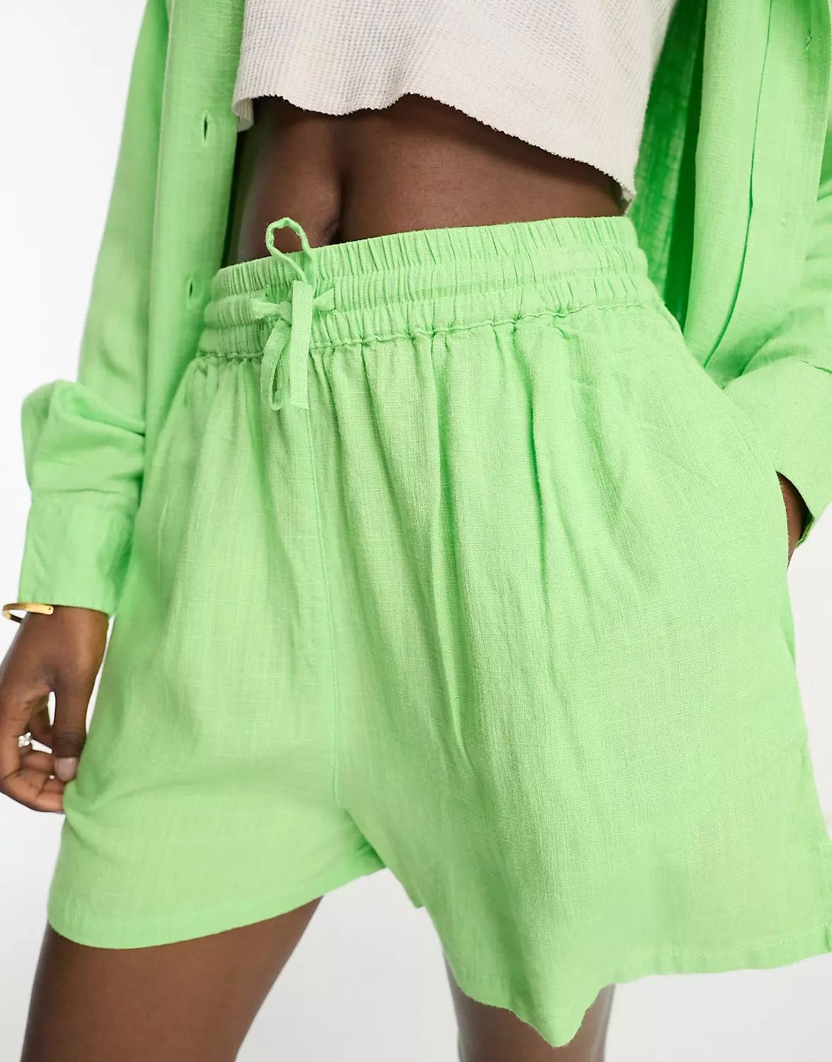 ASOS DESIGN pull on short with linen in apple green | ASOS (Global)