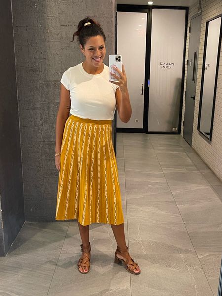 My new favorite outfit as we transition into fall! Love this madewell fitted tee tucked into a knit Tory sport skirt. Sizing tips in product reviews below!

#LTKSeasonal #LTKstyletip