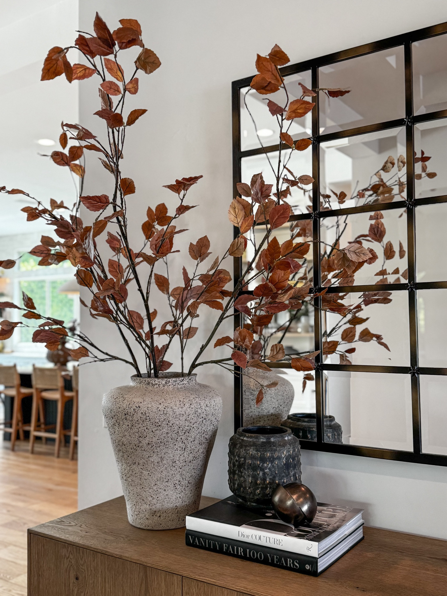 Fall is starting to show up…

Fall decor/ fall stems/fall branches/crate and barrel/ small planter/oversized coffee table books/large grid mirror/pottery barn/mcGee and Co/ console table / Arhaus 

#LTKHome #LTKStyleTip #LTKSeasonal
