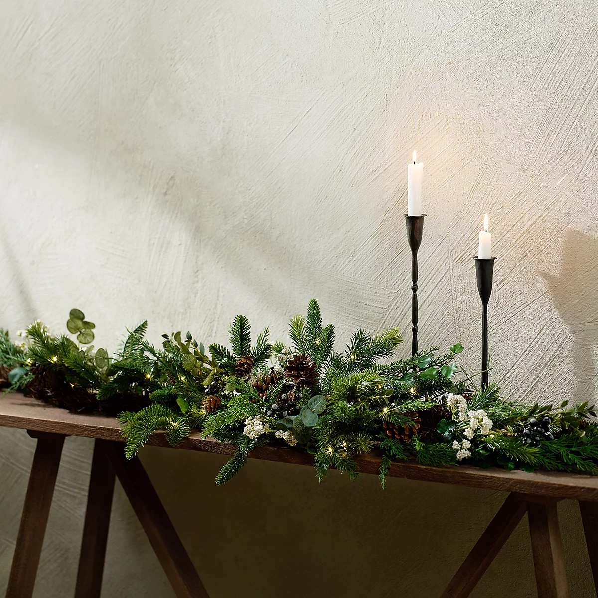 180cm Pre-Lit Ultimate Pinecone Centrepiece Garland | The White Company UK & ROW