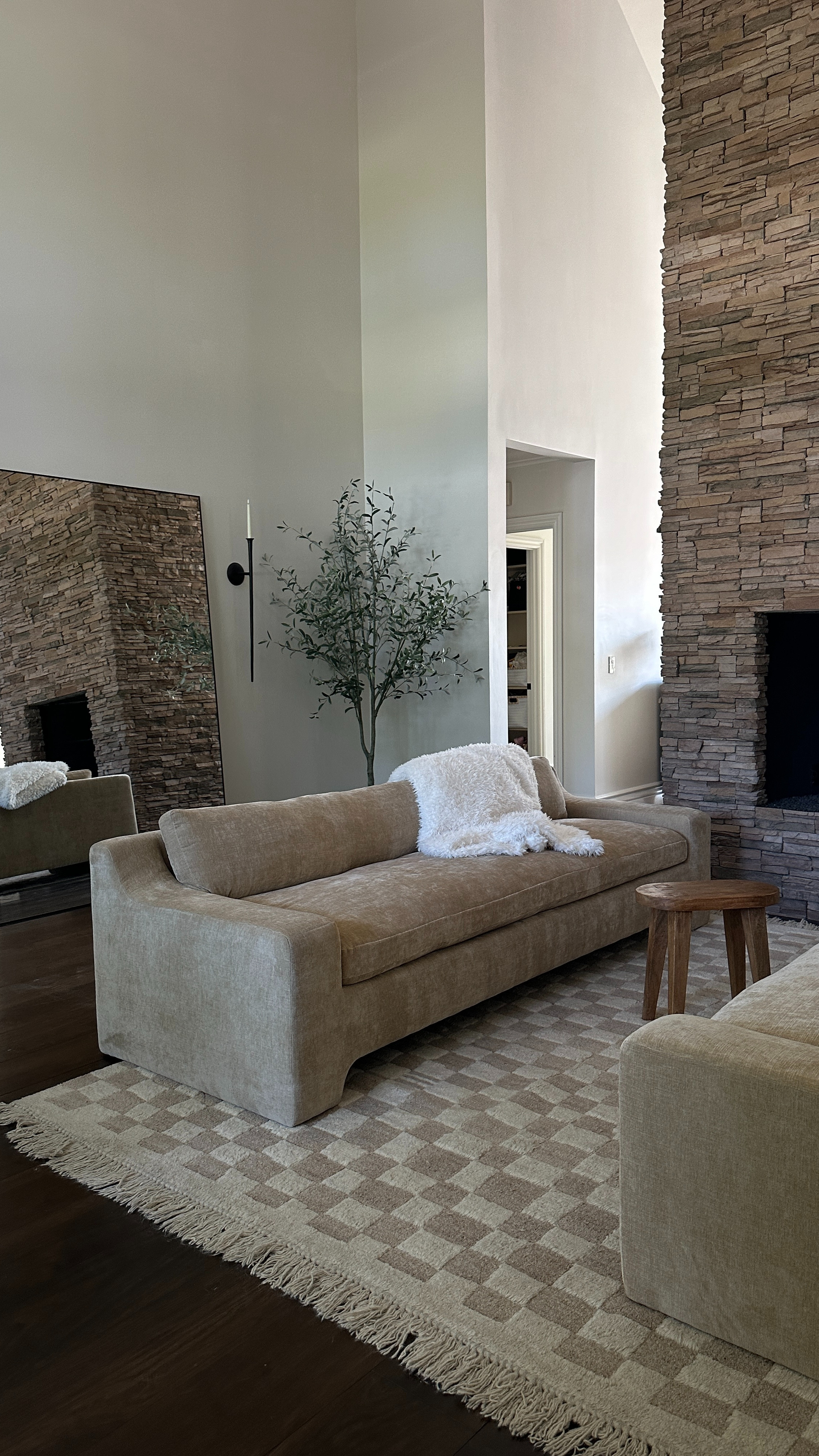 Our velvet couches are sooo stunning in our living room. 

home l couch l living room l furniture 

 

#LTKHome