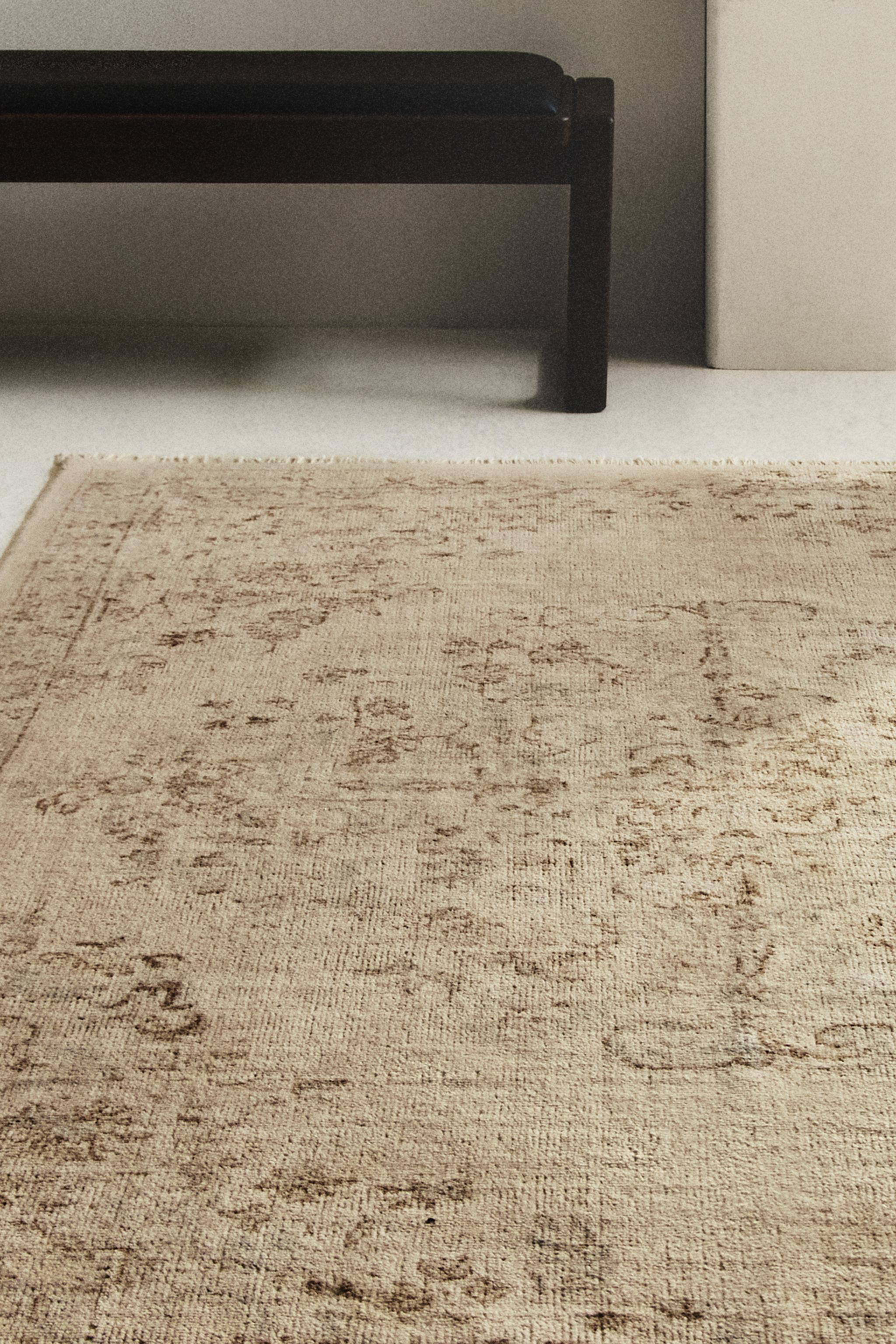 WOOL RUG WITH FLORAL PRINT | Zara US