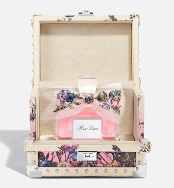 Miss Dior Eau de Parfum: Special Edition Couture Trunk | Dior Beauty (US)