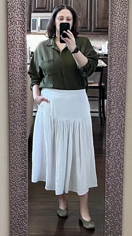 Love that long, full skirts are still on trend! 

 #LTKmomlife #LTKSeasonal #LTKMidsize